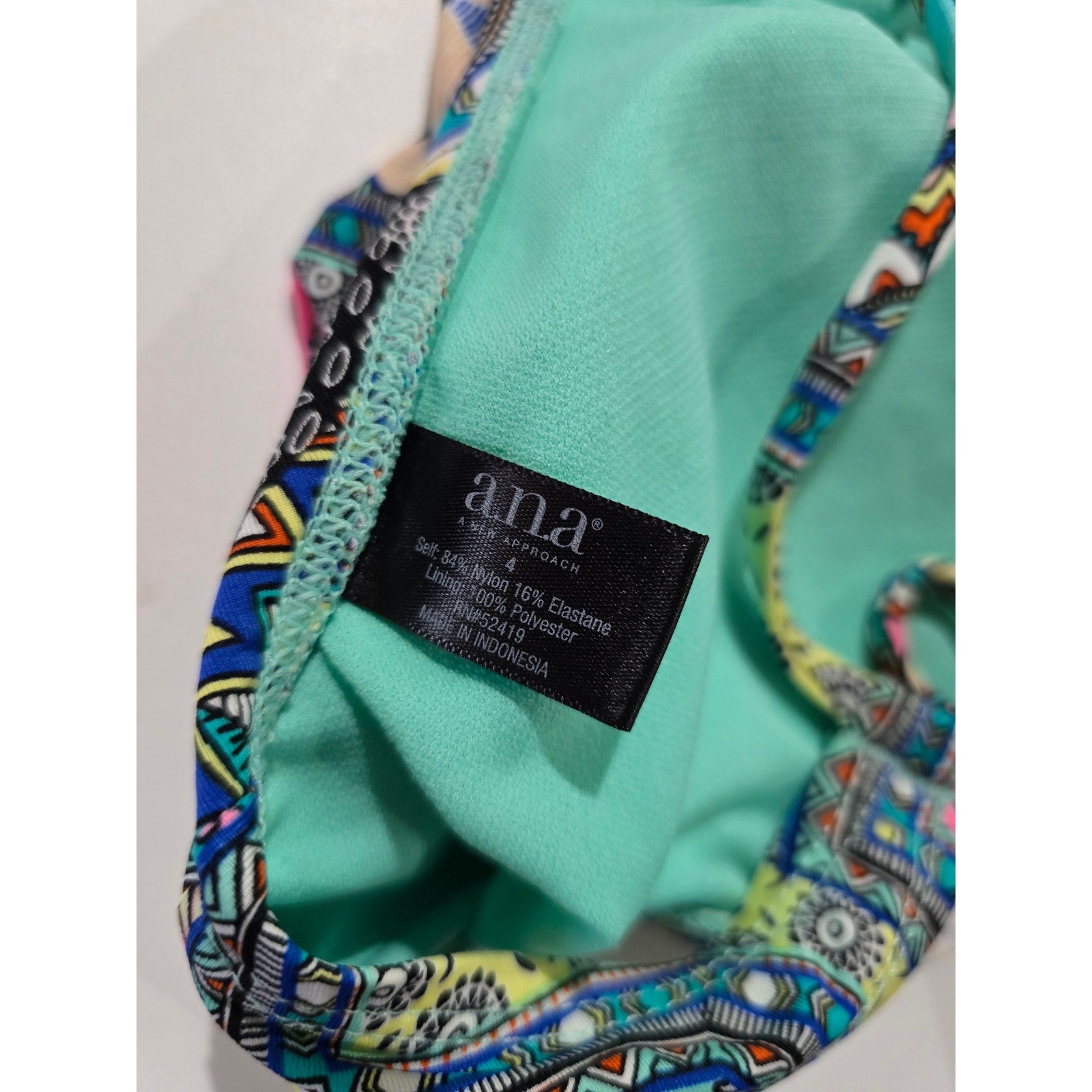 a.n.a A New Approach Women’s Flounce Swim Top Beaded Detail Padded Size 4