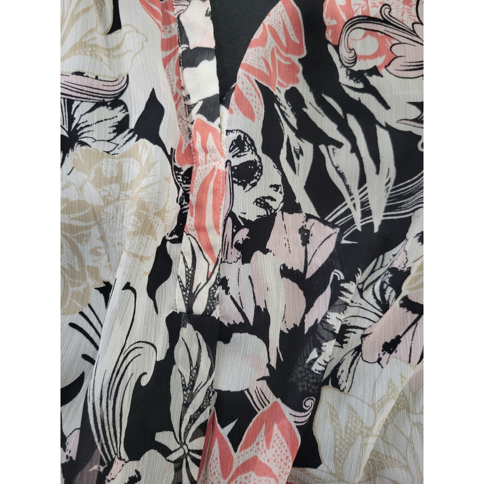 Christopher & Banks Women's floral sleeveless lined VNeck Blouse  - small