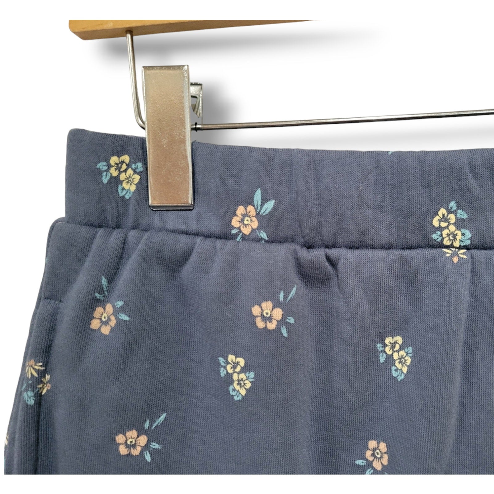 Colsie Women’s Blue Floral Fleece Lounge Shorts with Pockets – Size S (NWT)