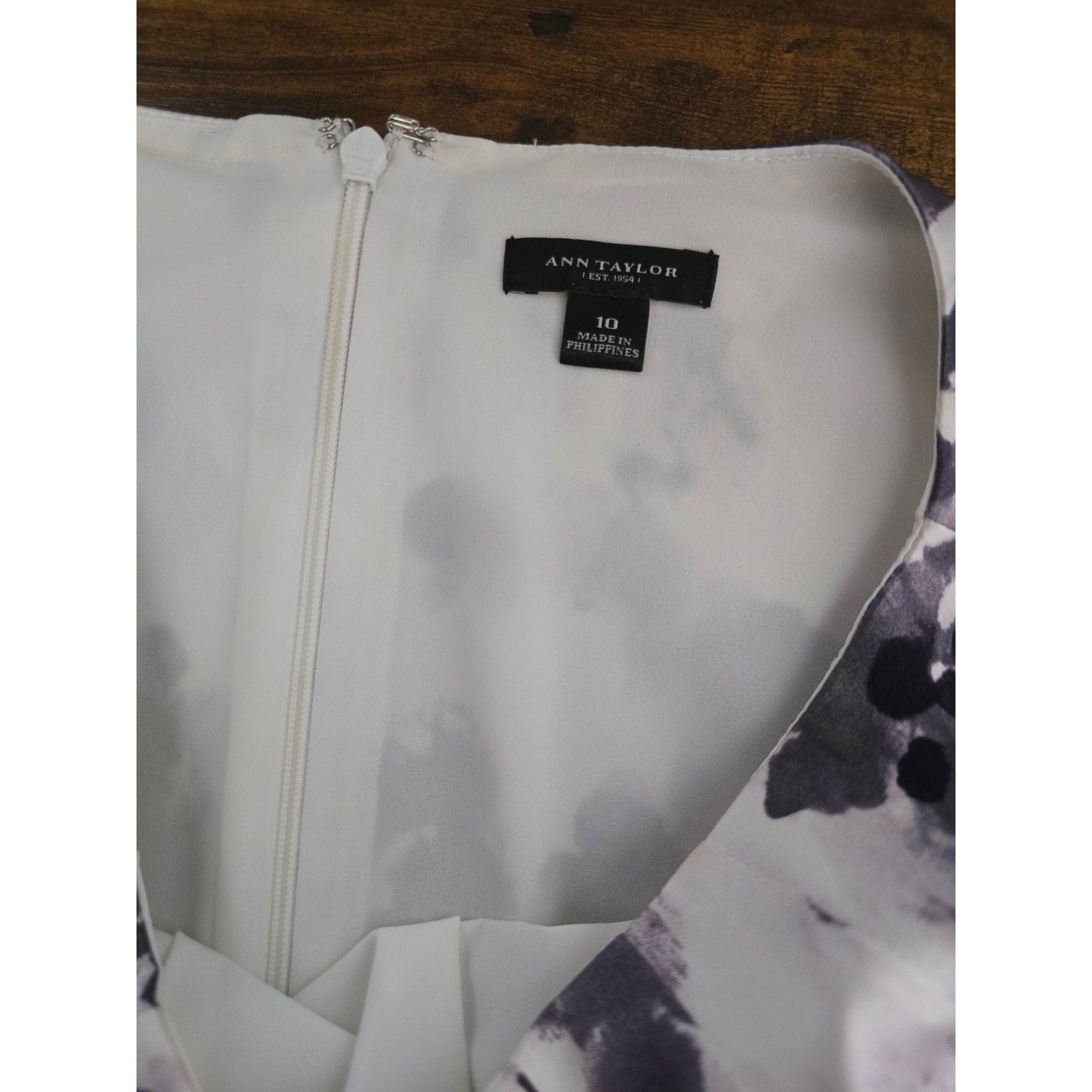 Ann Taylor Women's Size 10 White Purple Watercolor Floral Silk Sheath Dress