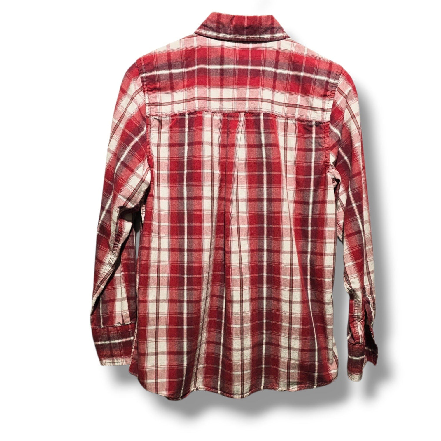 Weekends Women's Size M Red White Plaid Roll-Tab Button Down Shirt