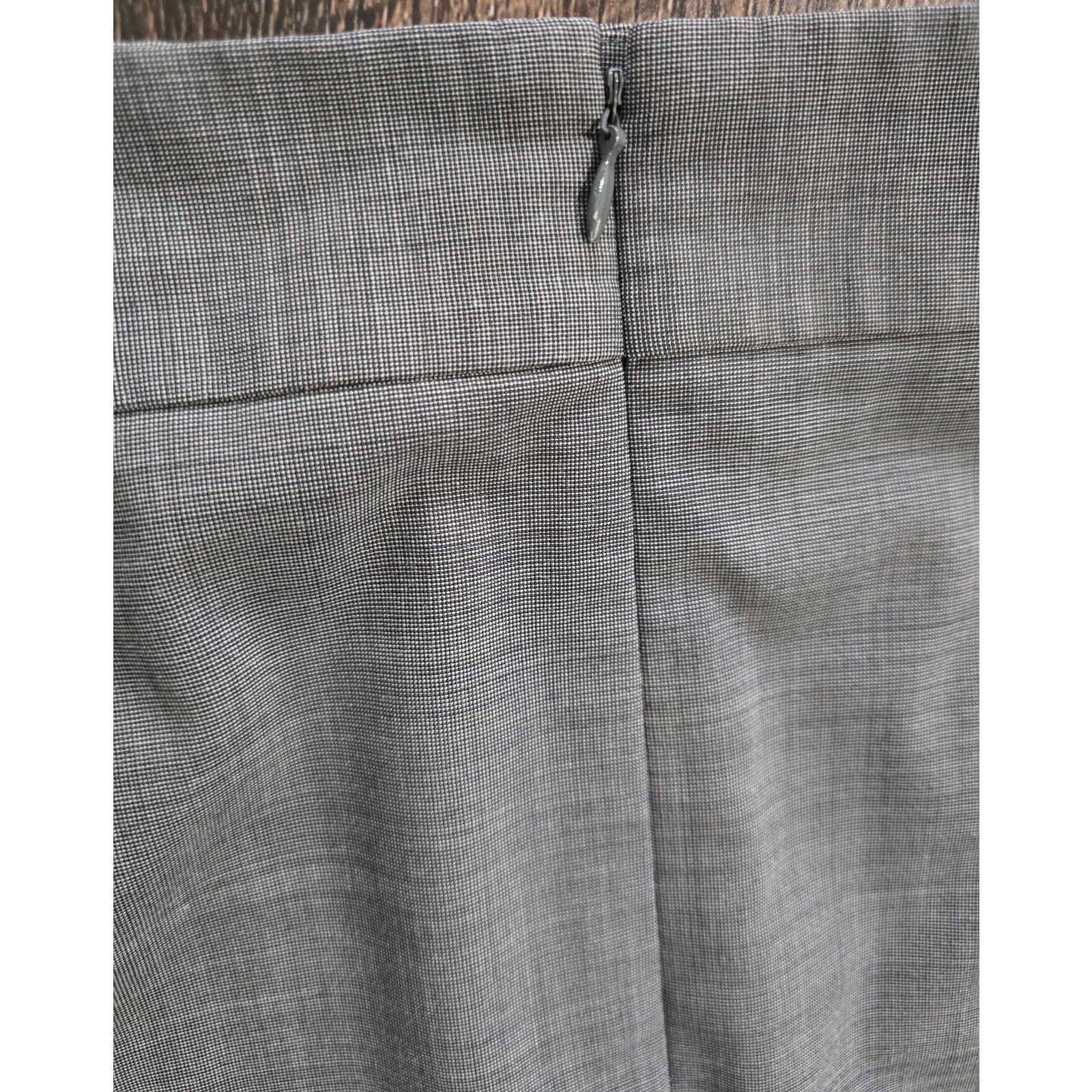 Ann Taylor Gray Wool Blend Lined Pencil Skirt – Size 10
