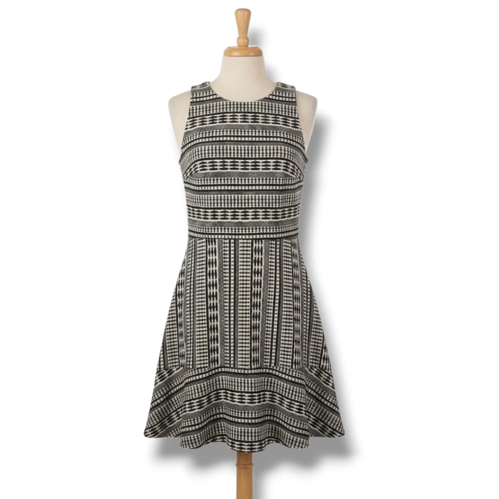 LOFT Women's Size 6 Black White Geometric Textured Knit Fit & Flare Dress