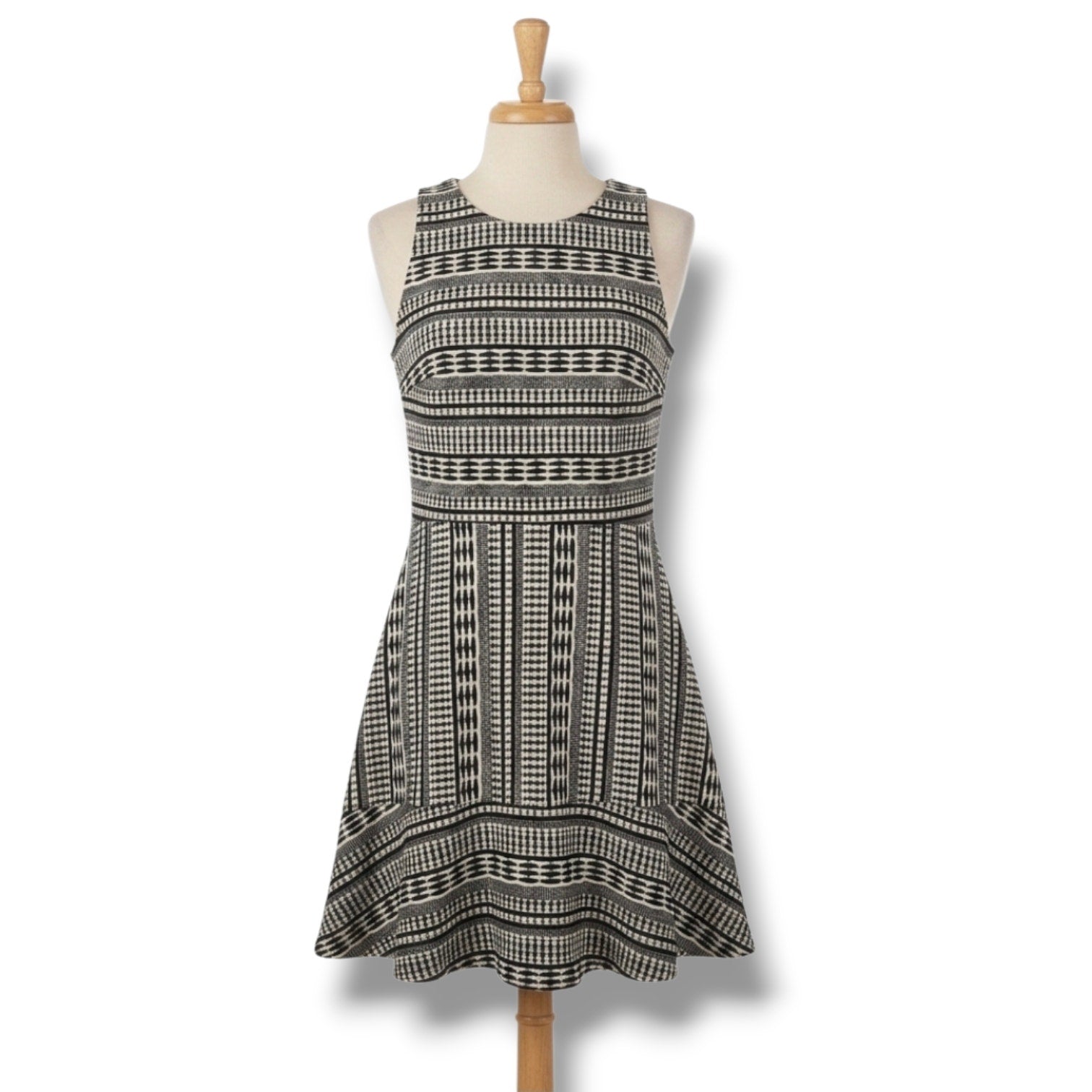 LOFT Women's Size 6 Black White Geometric Textured Knit Fit & Flare Dress