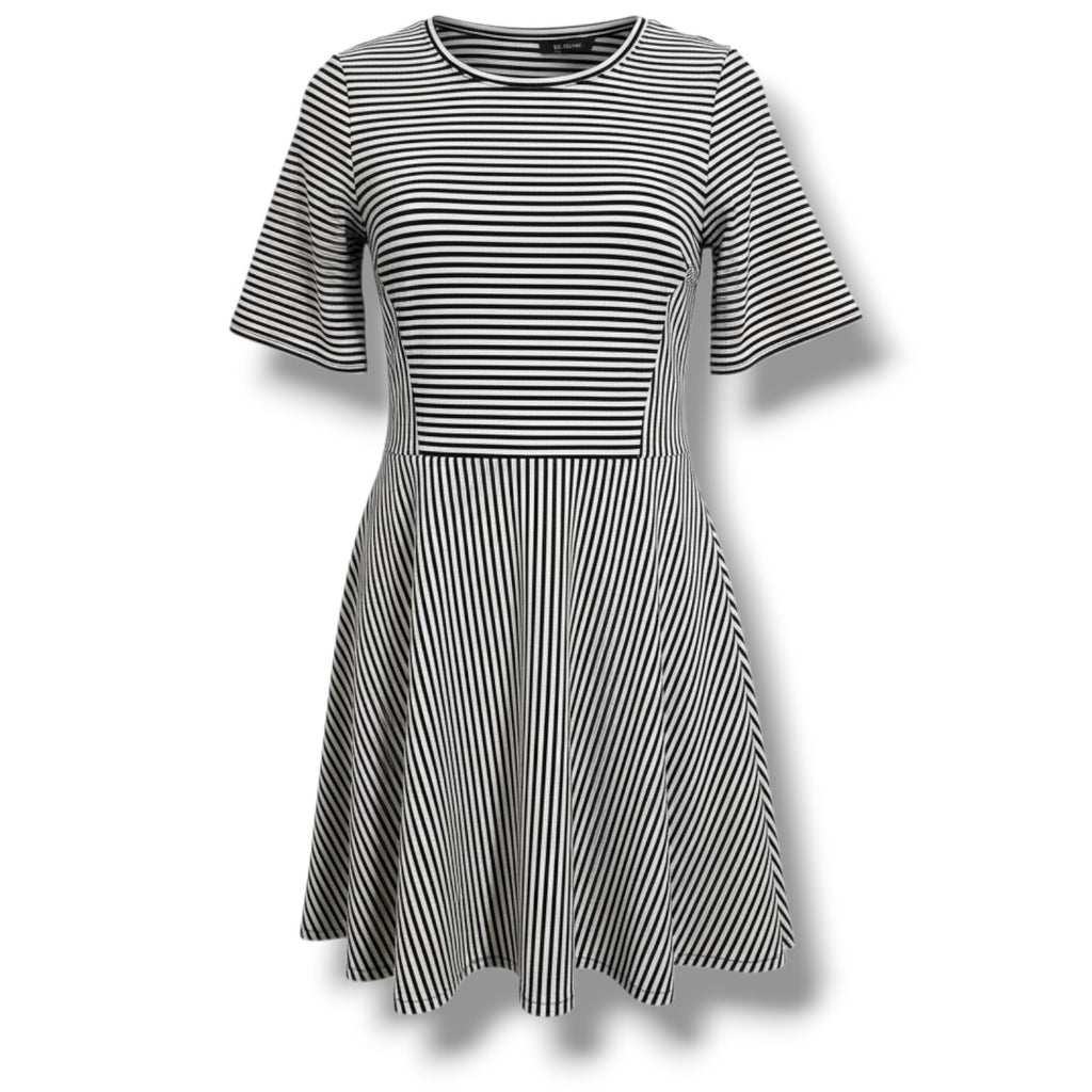 Apt. 9 Women’s Black & White Striped Fit & Flare Knit Dress – Size Medium