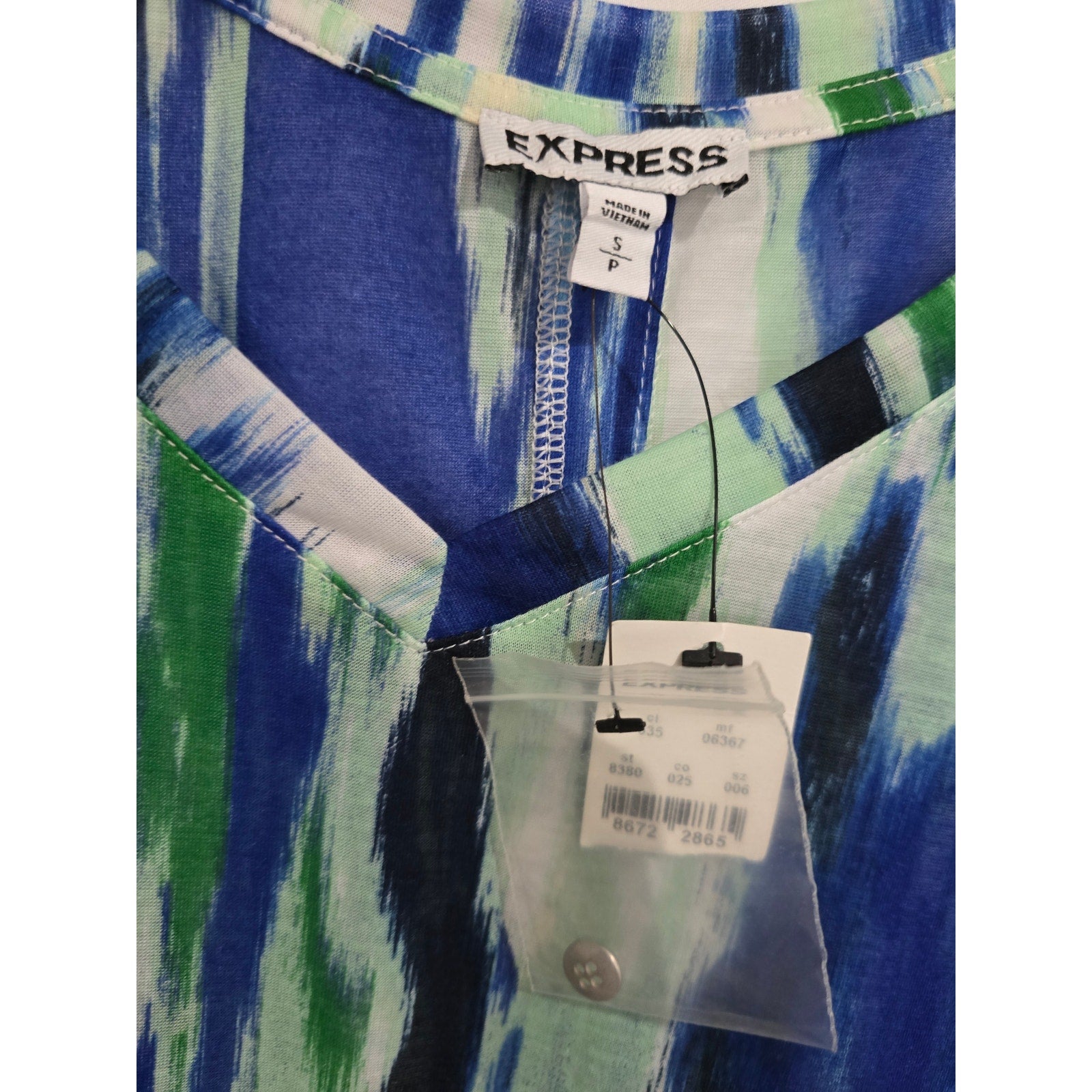 Express Blue & Green Ikat Print Button-Back V-Neck Blouse – Small NWT