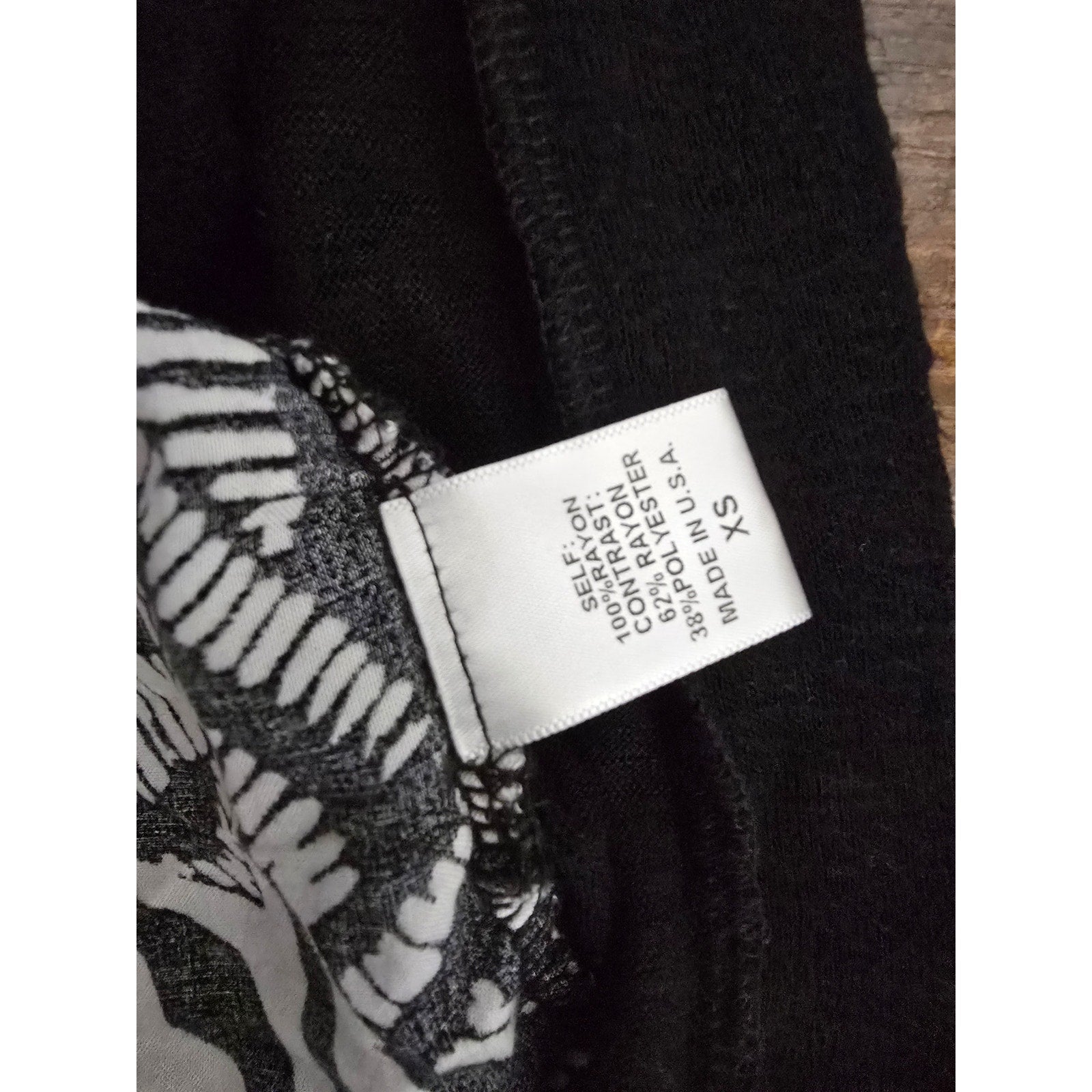 Happening in the Present Women's XS Black White Tribal Print Cocoon Cardigan