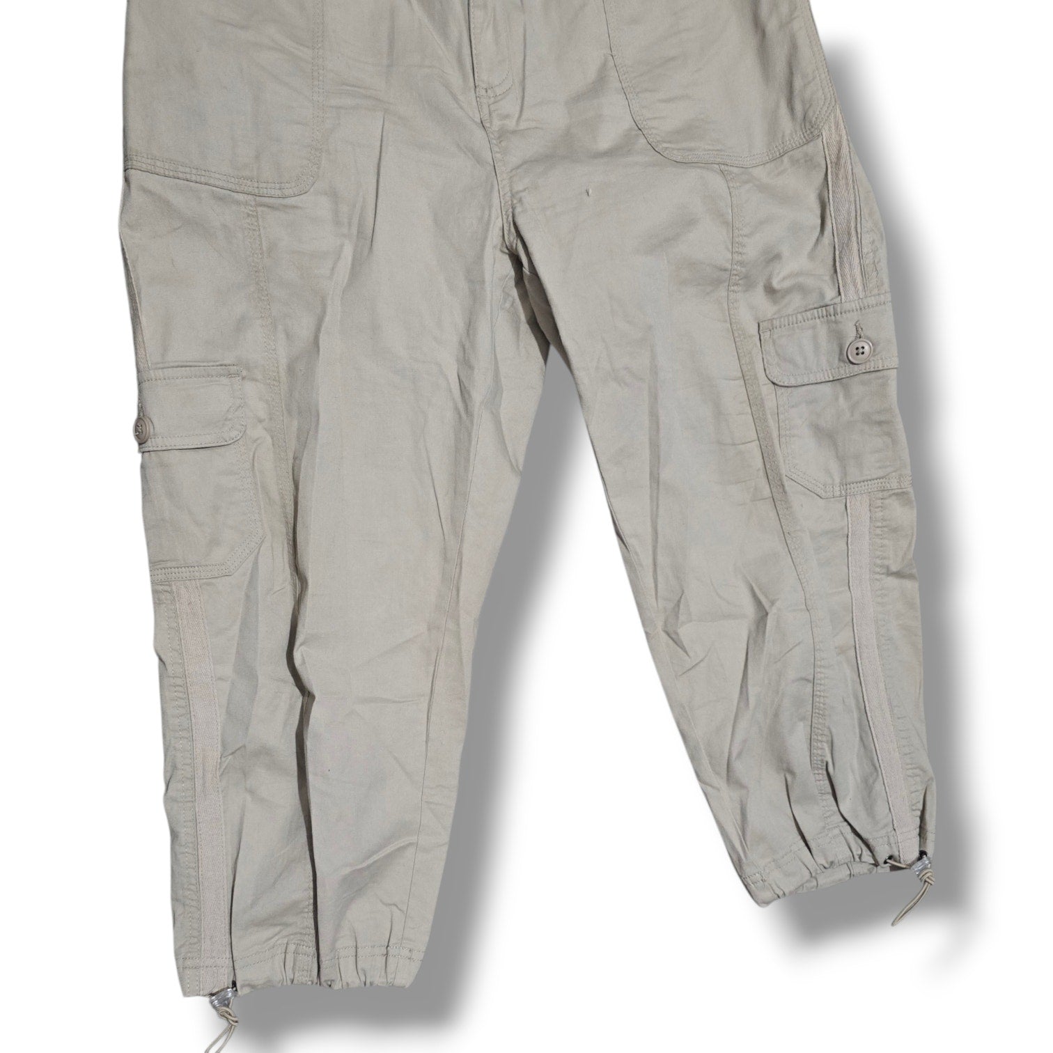 Kiwi Fresh Women's Size 10 Beige Khaki Drawstring Hem Cargo Capri Pants