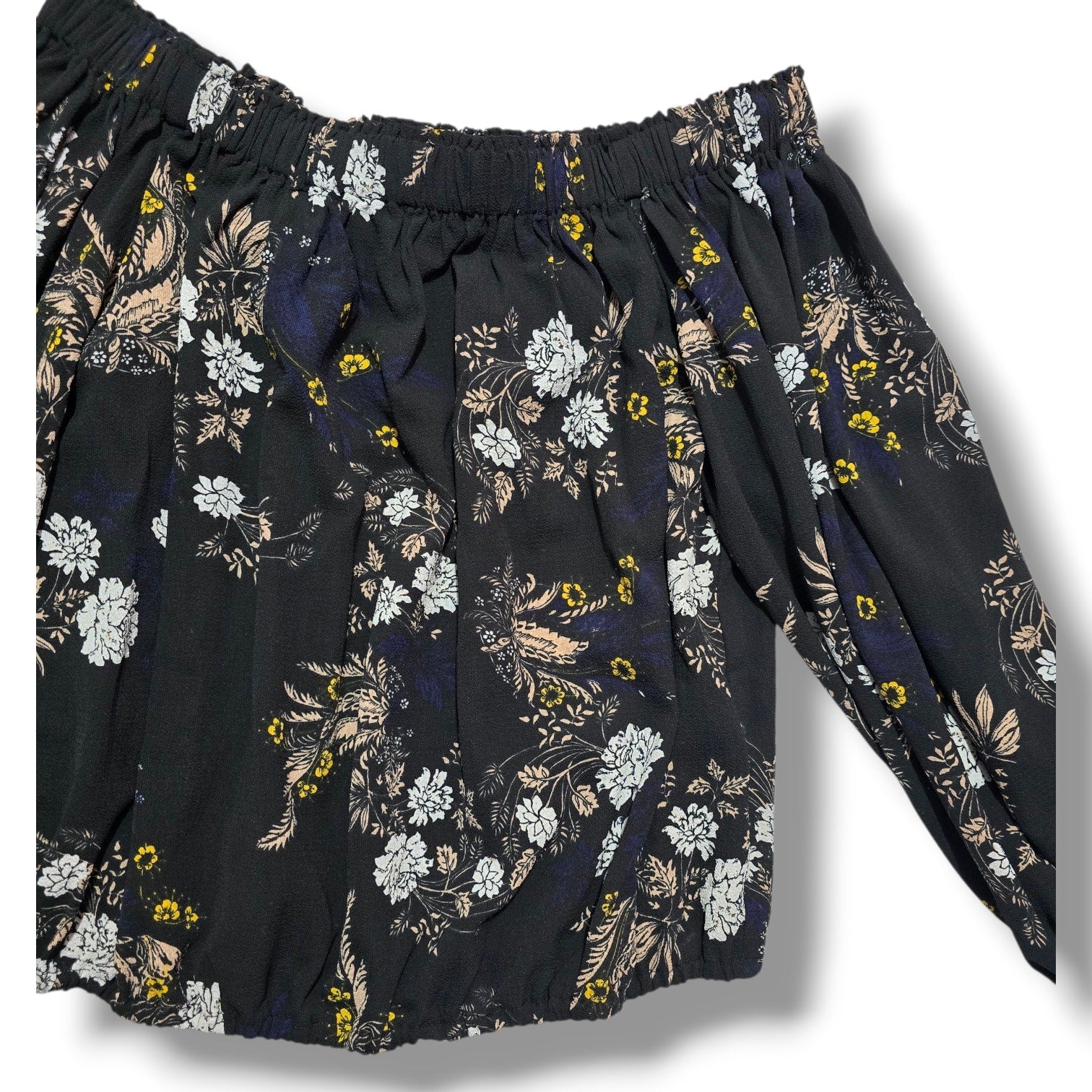 bebe women's Black Floral Off-the-Shoulder Blouse