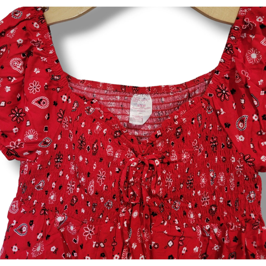 No Boundaries Juniors red bandanna print front twist Smocked short sleeves top