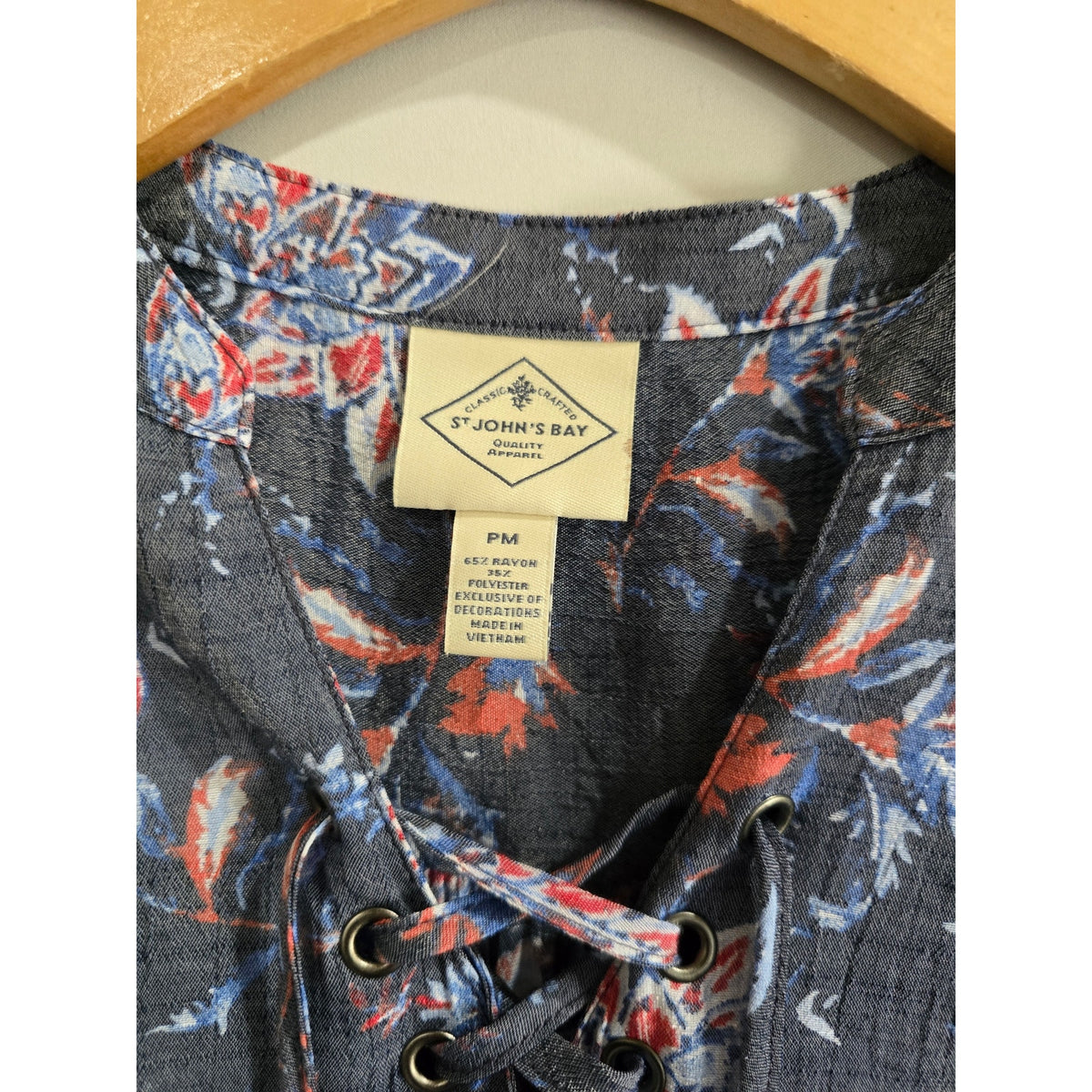 St. John’s Bay Petite Medium Floral Lace-Up Tassel Blouse Navy Rayon Blend