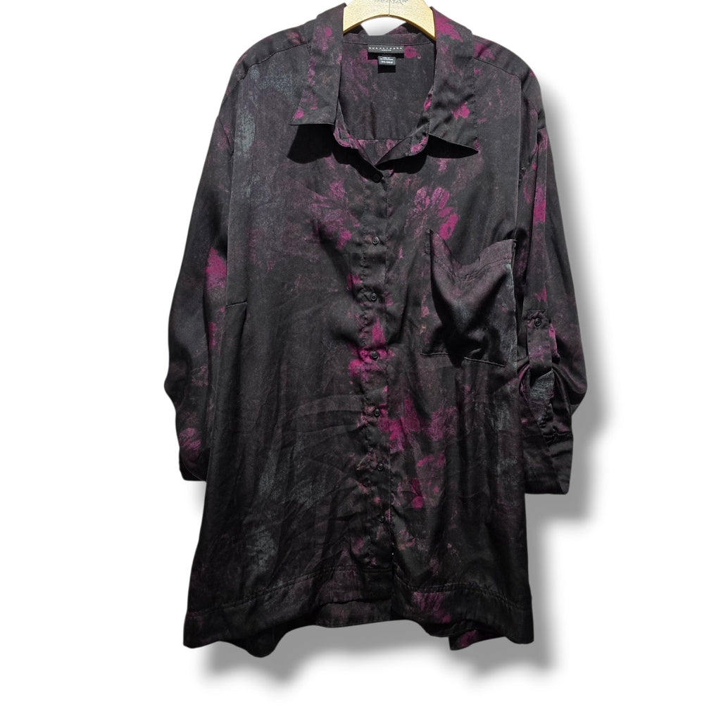 Apostrophe women’s plus size Woman Black & Purple Watercolor Button-Down Blouse 24w/26w