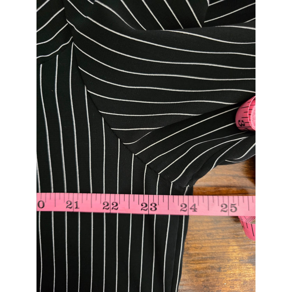 Dressbarn Woman Black White Chevron Pinstripe Button Down Shirt Estimated 1X