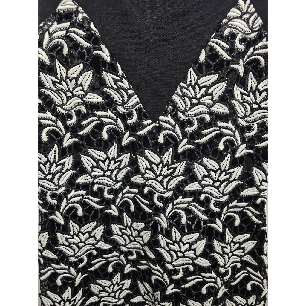 Etincelle Couture women's Black & White Embroidered Lace Dress