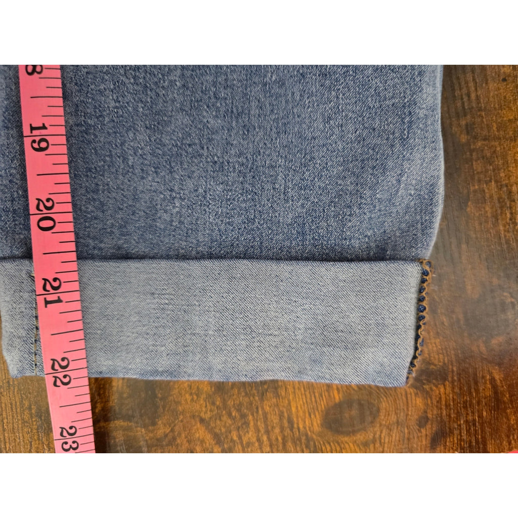 WallFlower Juniors Size 13 The Ultra Fit Distressed Cuffed Crop Capri Jeans