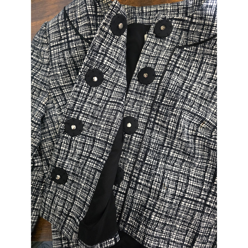 White House Black Market Women's Black White Textured Snap Front Crop Jacket