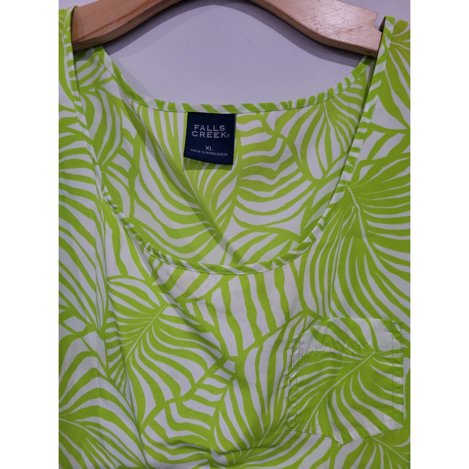 Falls Creek Green Botanical Leaf Sleeveless Blouse – XL, Lightweight