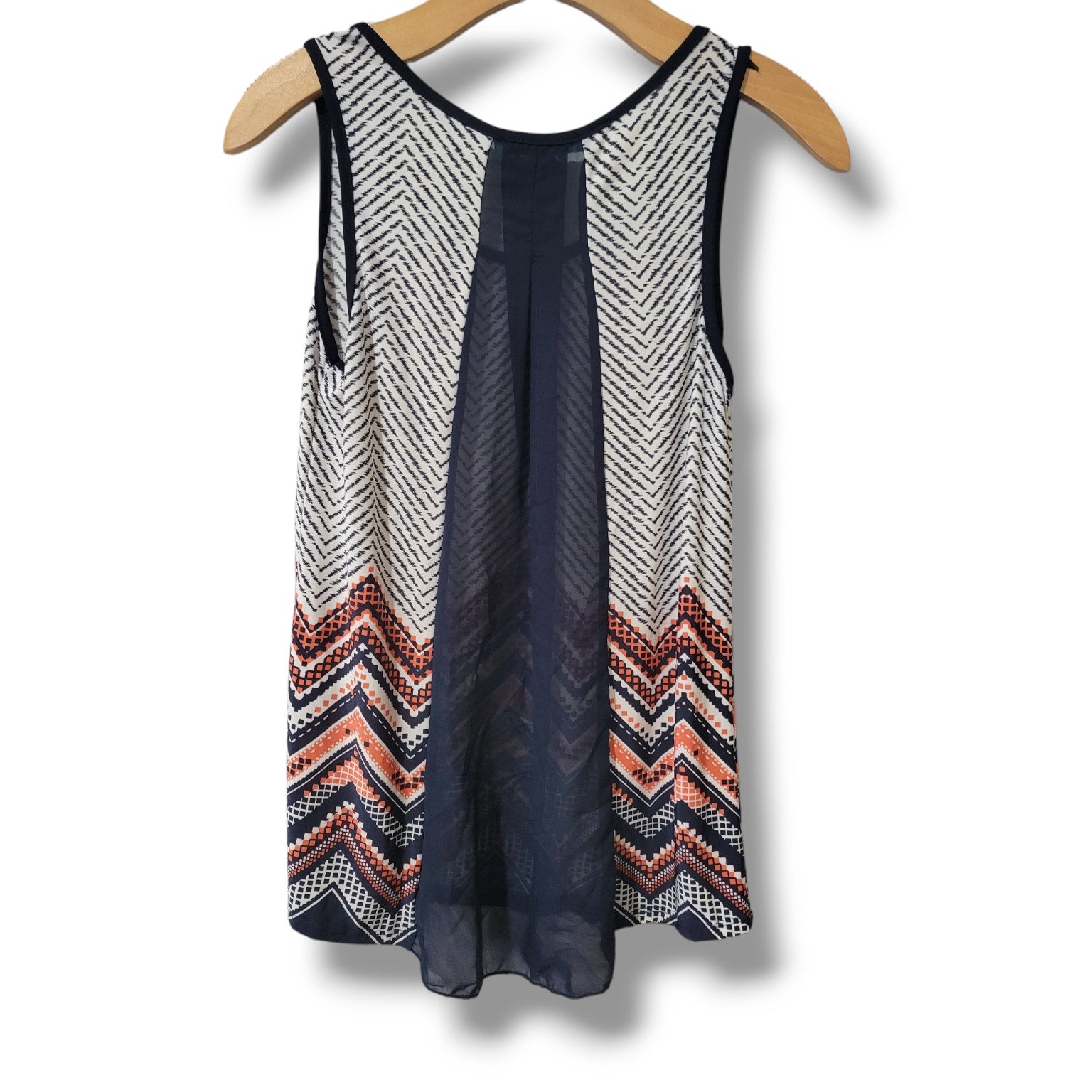Julie’s Closet Women’s Multicolor Tribal Chevron Print Sleeveless Blouse Small