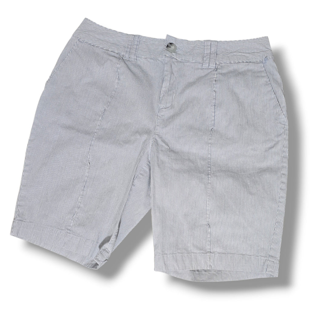 St. John's Bay Petite Size 12P Blue White Seersucker Striped Shorts