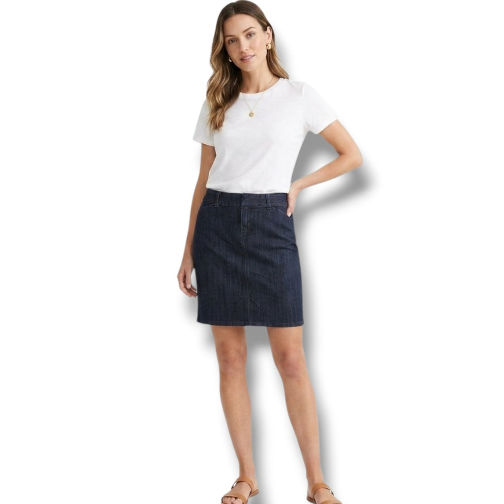 Old Navy Women’s Blue Wash Denim Skirt with Pockets – Size 2, Gently Used