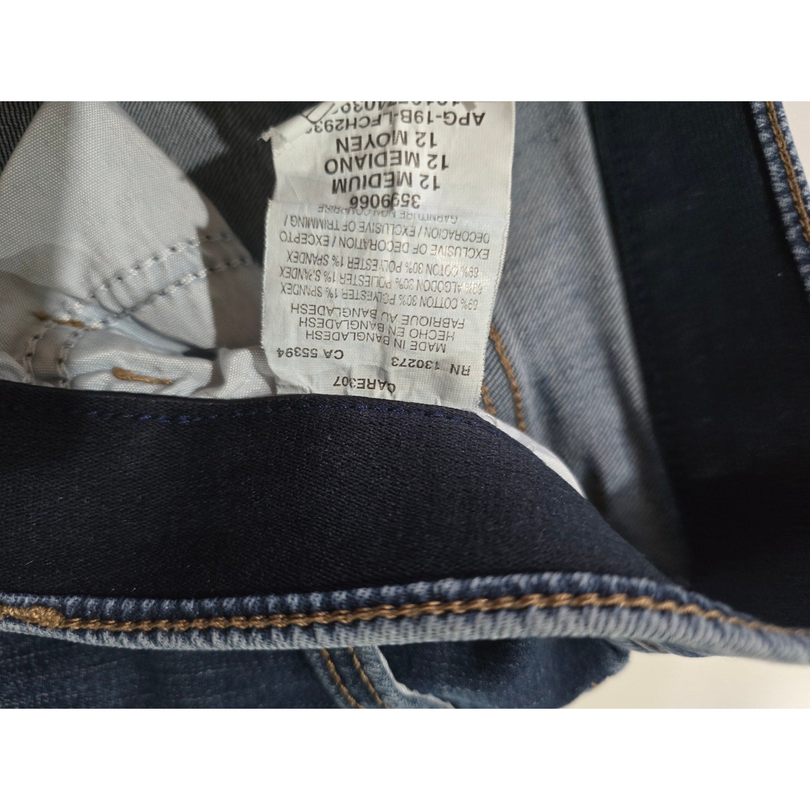 Lee Jeans women's Indigo Blue denim shorts - size  12