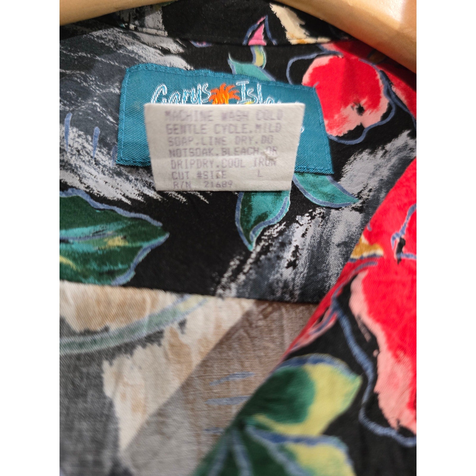 Gary’s Island Vintage Hawaiian Floral Rayon Aloha Shirt – Large.