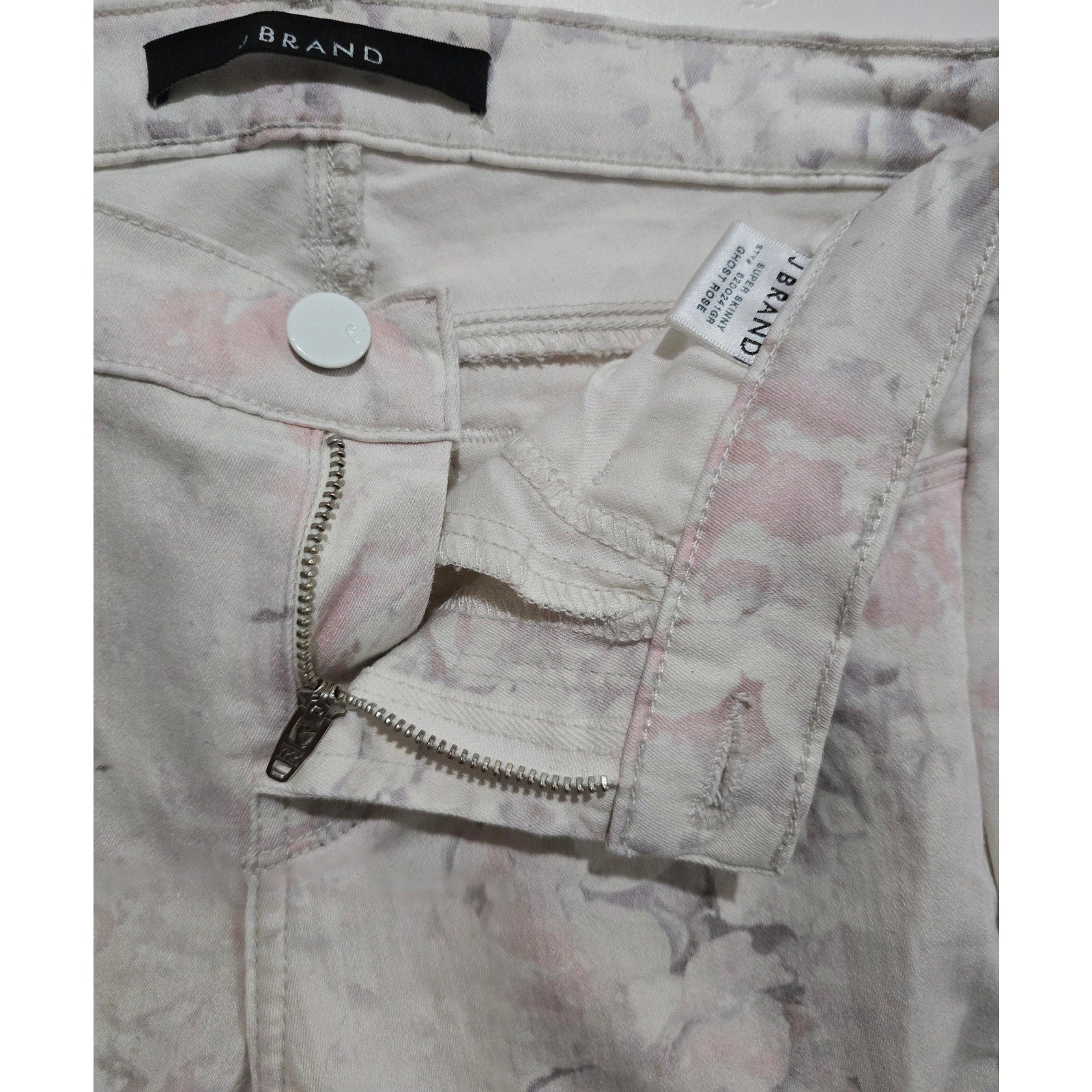 J Brand Women’s Floral Print Super Skinny Jeans – Size 26
