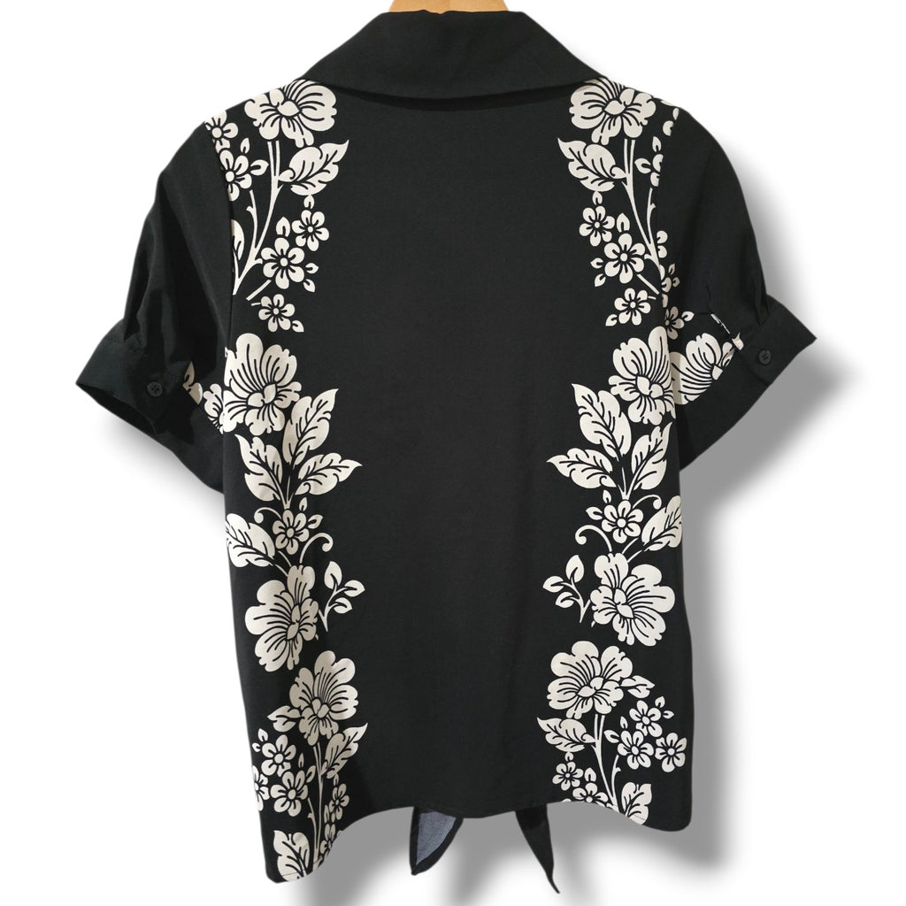 Rich & Famous Black Floral Button-Front Tie Hem Top – Size Large