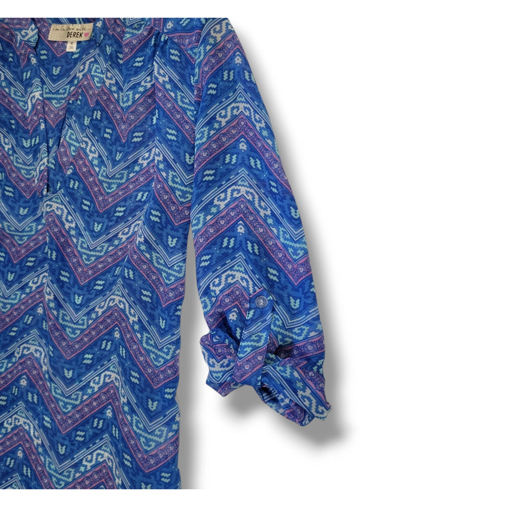 Derek Heart Women’s Medium Blue Chevron V-Neck Semi Sheer Long Sleeve Blouse