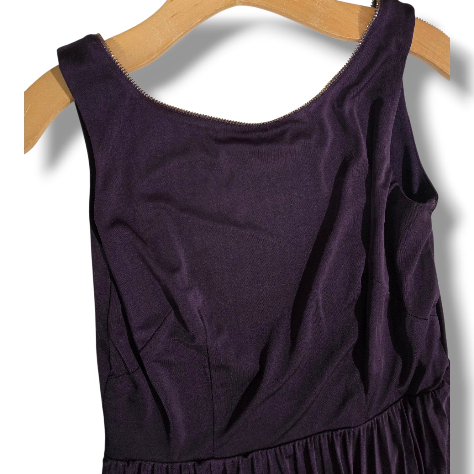 BETSEY JOHNSON Zipper Trim Detail Backless Retro Style Grape Dress Sz 8