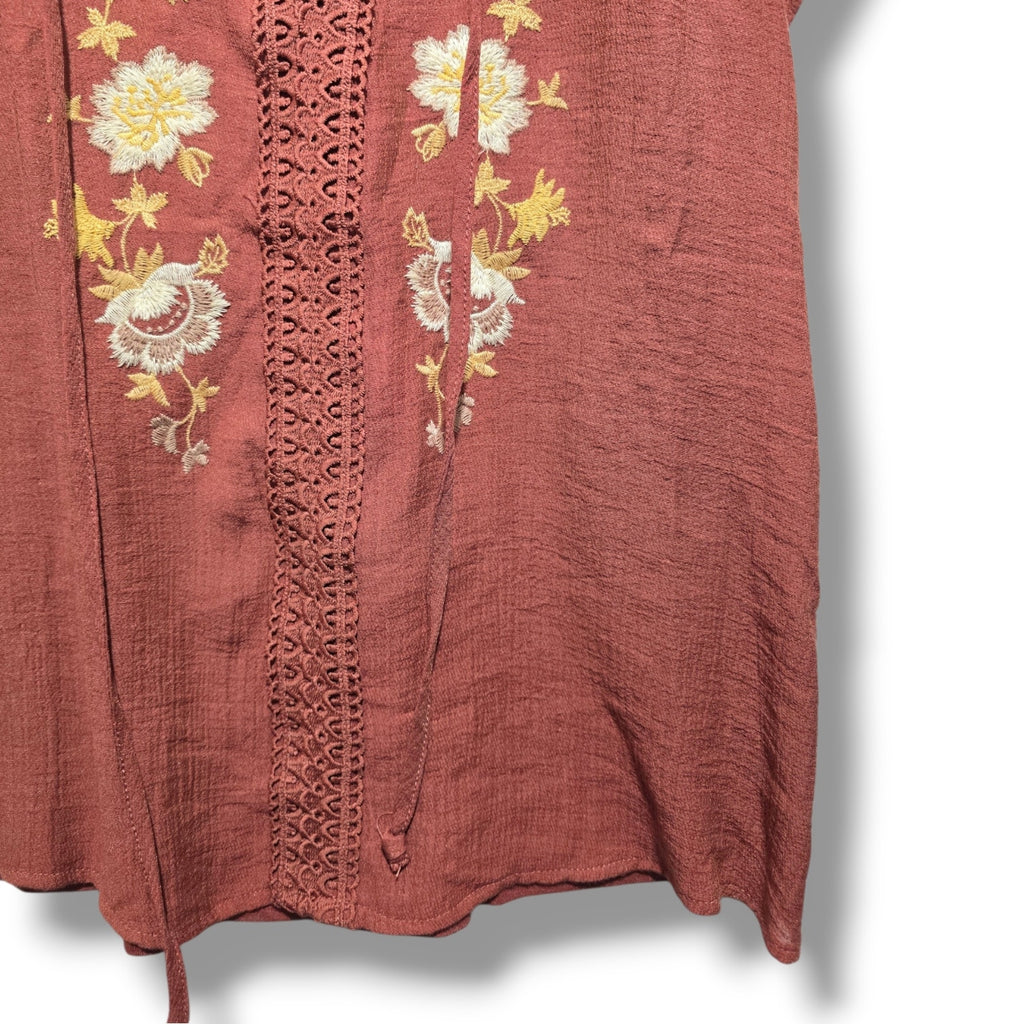 Flower & Feather Women's Medium Rust Terracotta Embroidered Flutter Sleeve Top