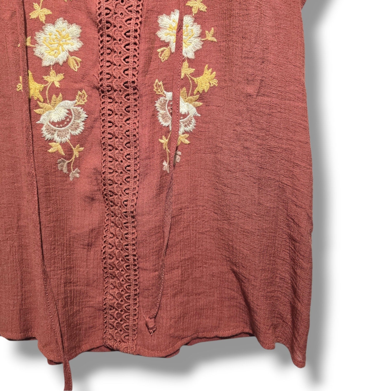 Flower & Feather Women's Medium Rust Terracotta Embroidered Flutter Sleeve Top