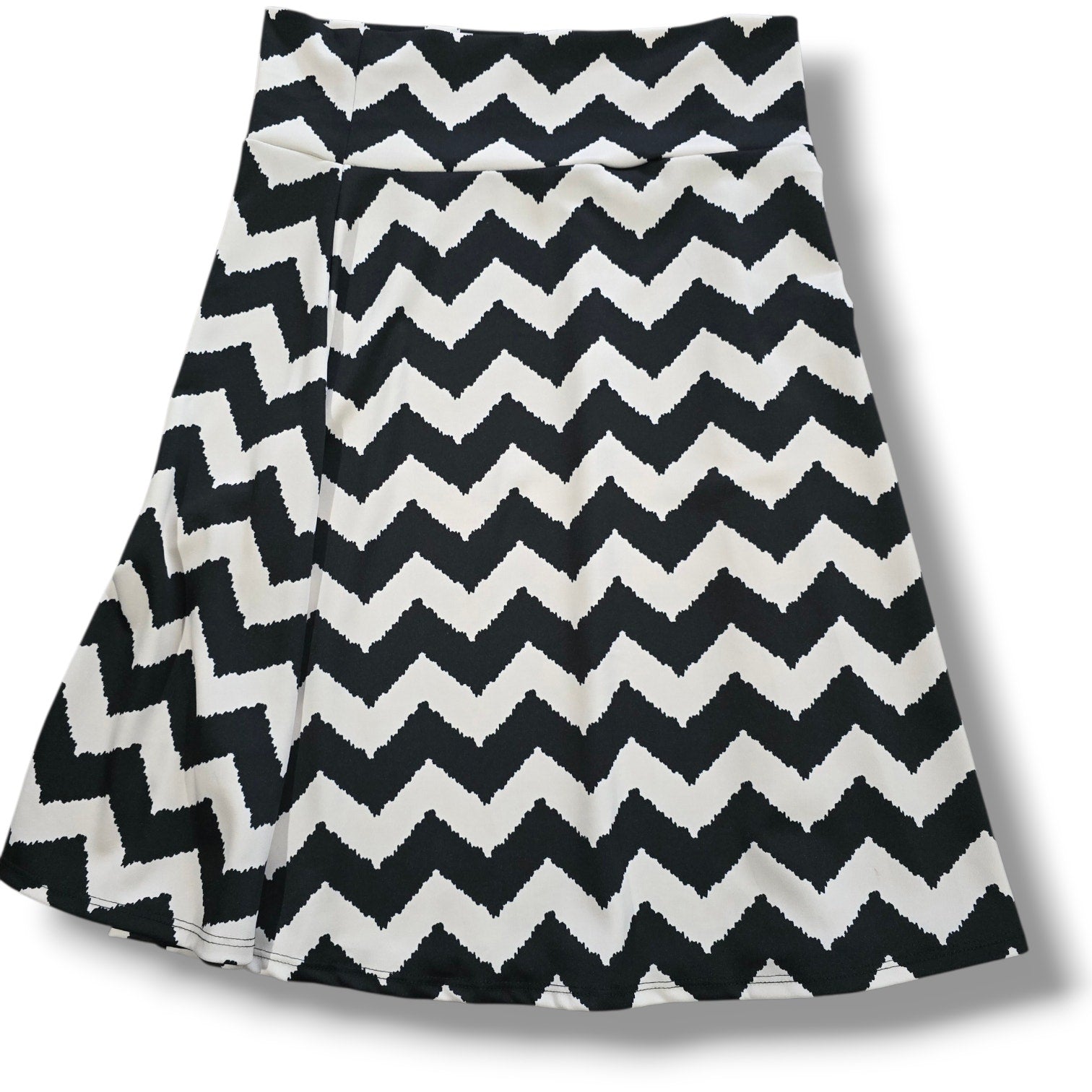 LuLaRoe Black & White Chevron Print A-Line Midi Skirt – XL