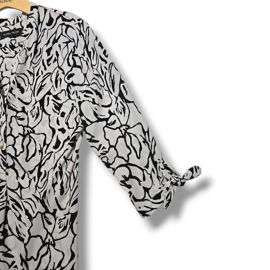 Ivanka Trump women’s Black & White Abstract Floral Tunic Blouse - small