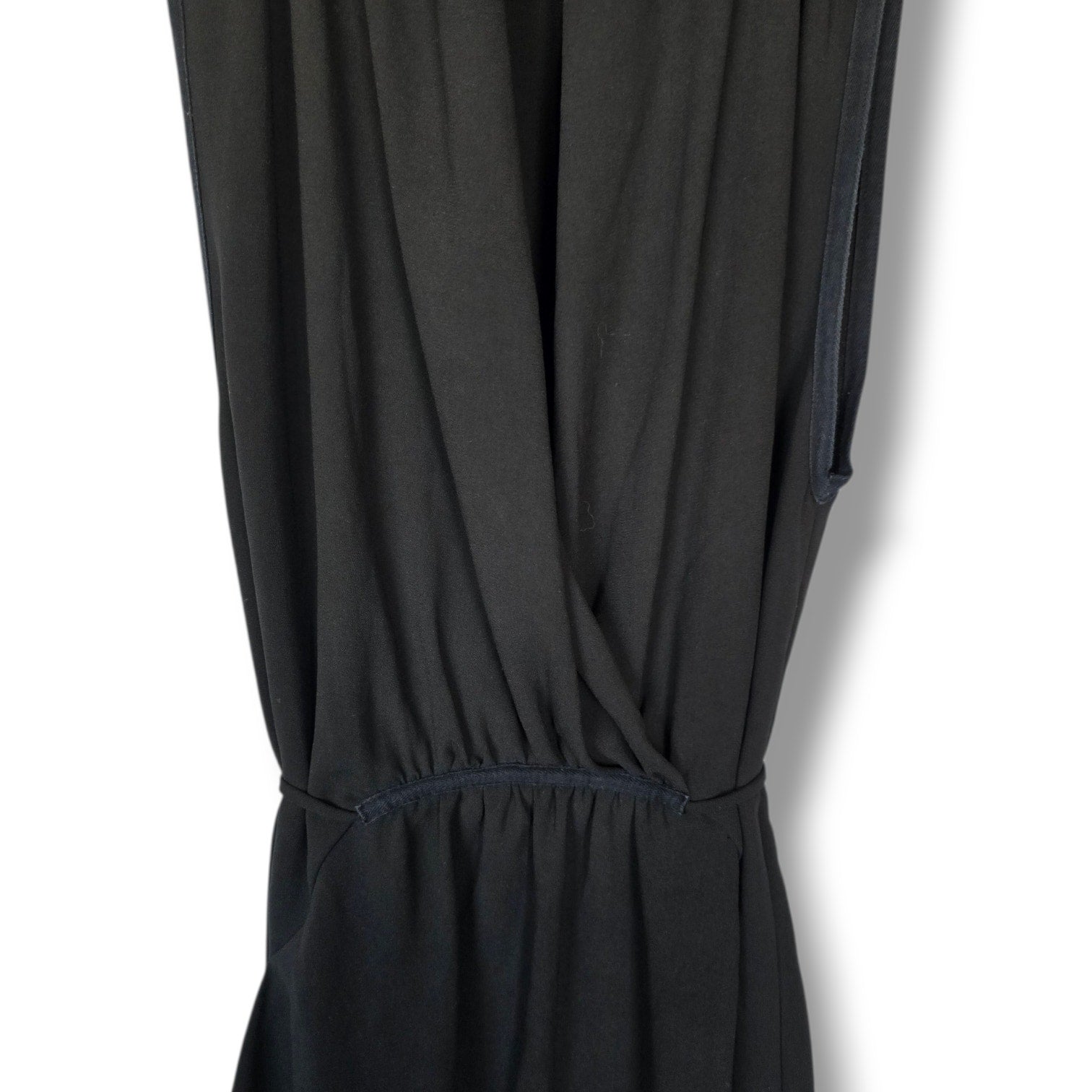 Wilfred Aritzia Black Sleeveless V-Neck Wrap Dress with Pockets Size XS