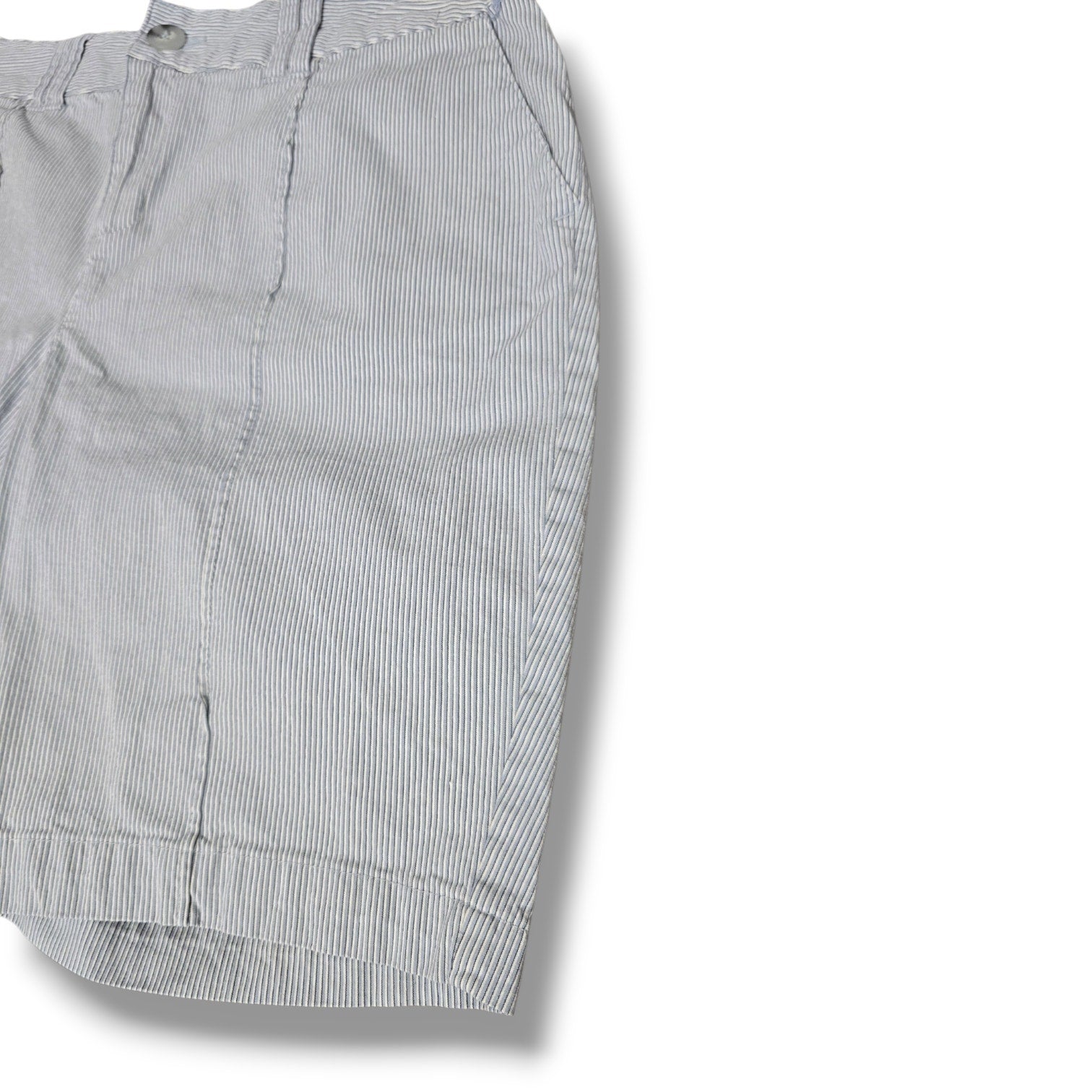 St. John's Bay Petite Size 12P Blue White Seersucker Striped Shorts