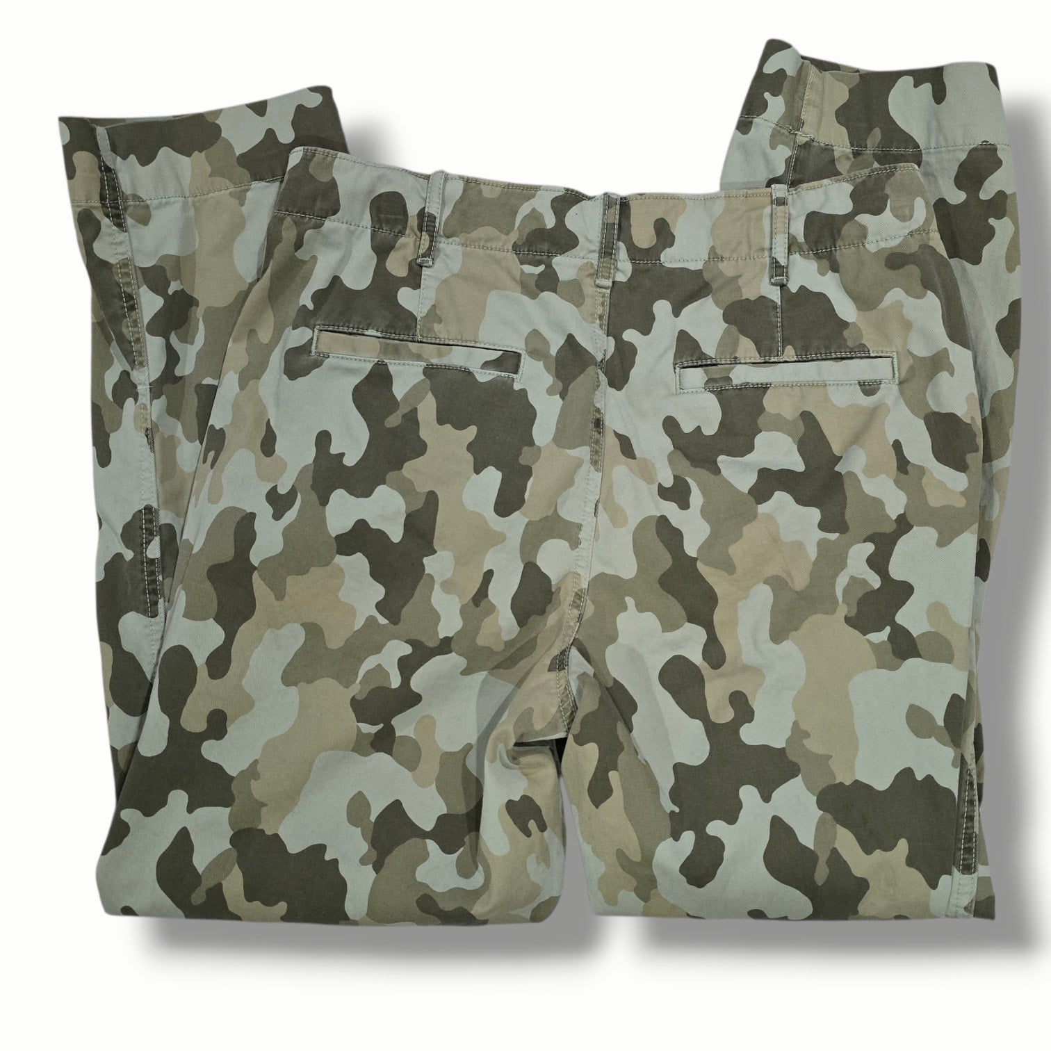 GAP Women’s High Rise Camo Girlfriend Chino Pants Size 6