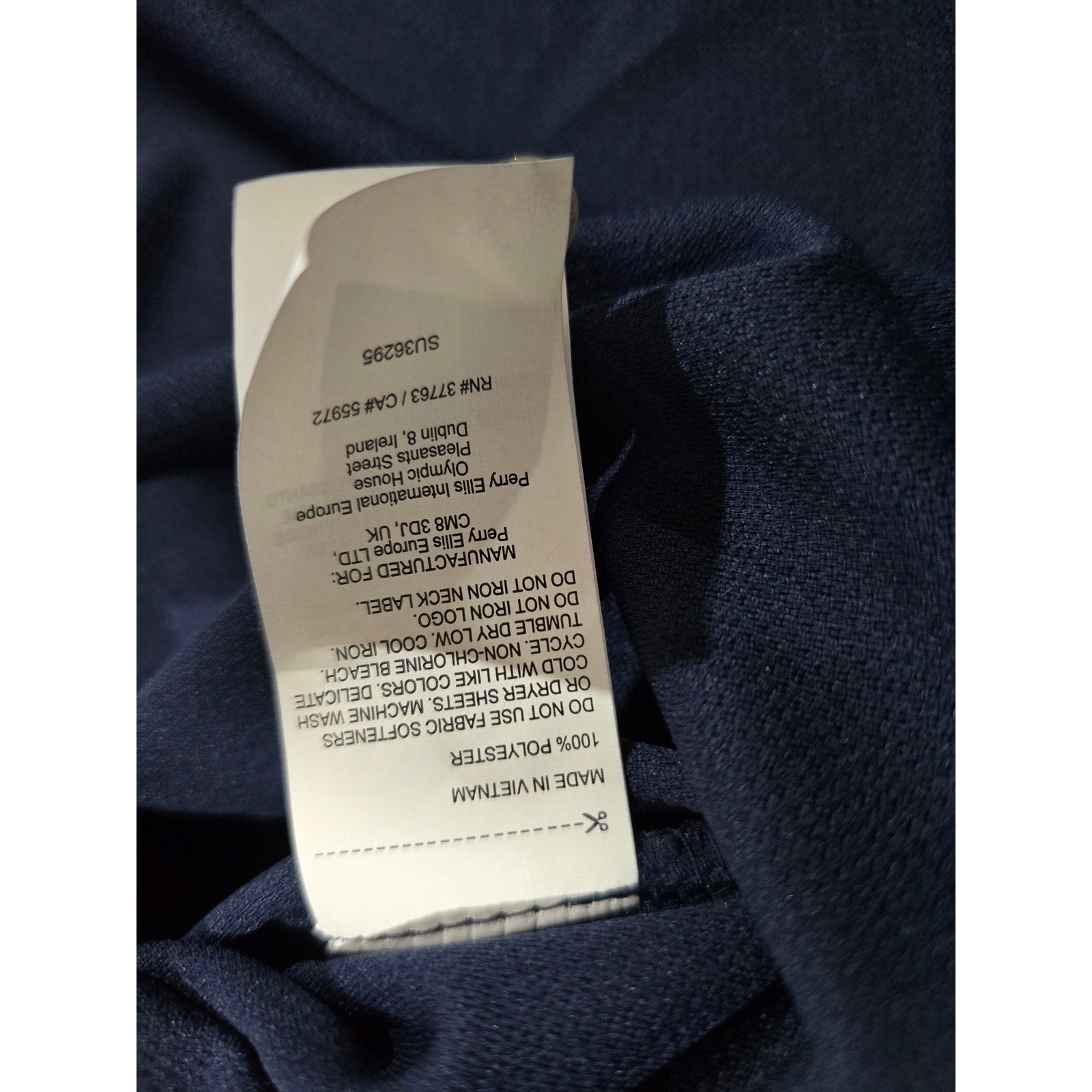 Perry Ellis women’s Navy Blue Polo Shirt WCN Crest Logo – Size M, Short Sleeve