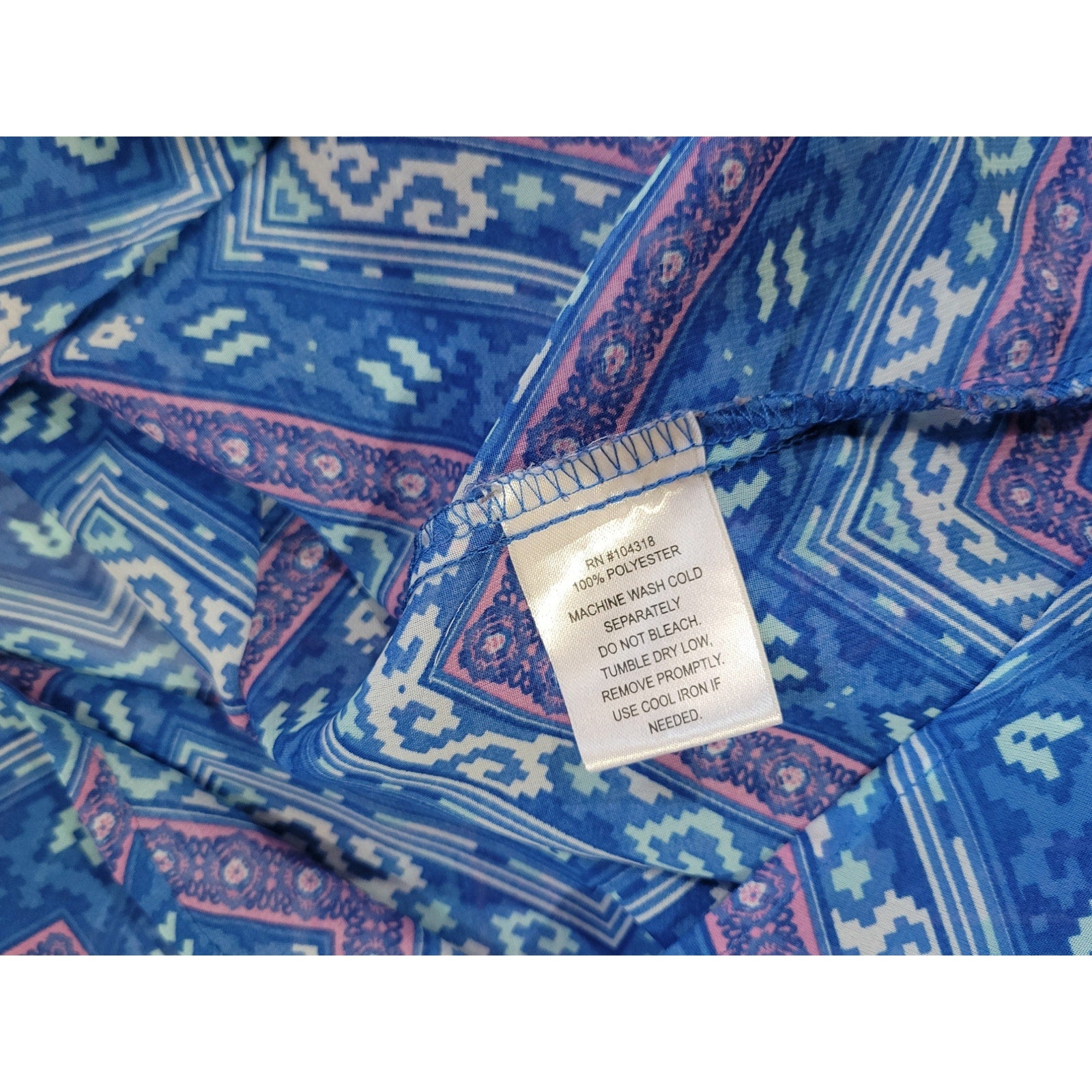 Derek Heart Women’s Medium Blue Chevron V-Neck Semi Sheer Long Sleeve Blouse
