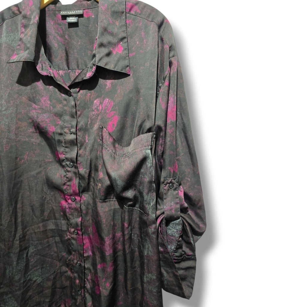 Apostrophe women’s plus size Woman Black & Purple Watercolor Button-Down Blouse 24w/26w
