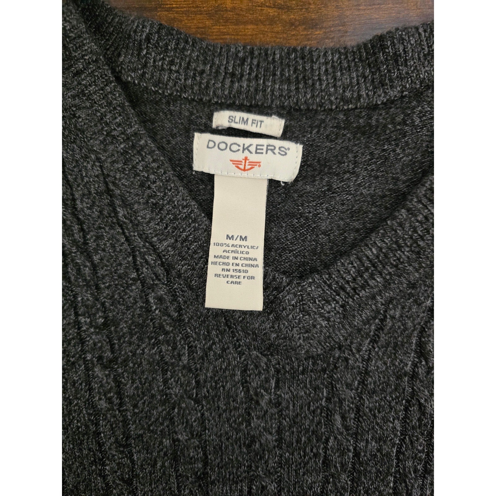 Dockers Men's Size M Charcoal Gray Heather Cable Knit V-Neck Sweater Vest