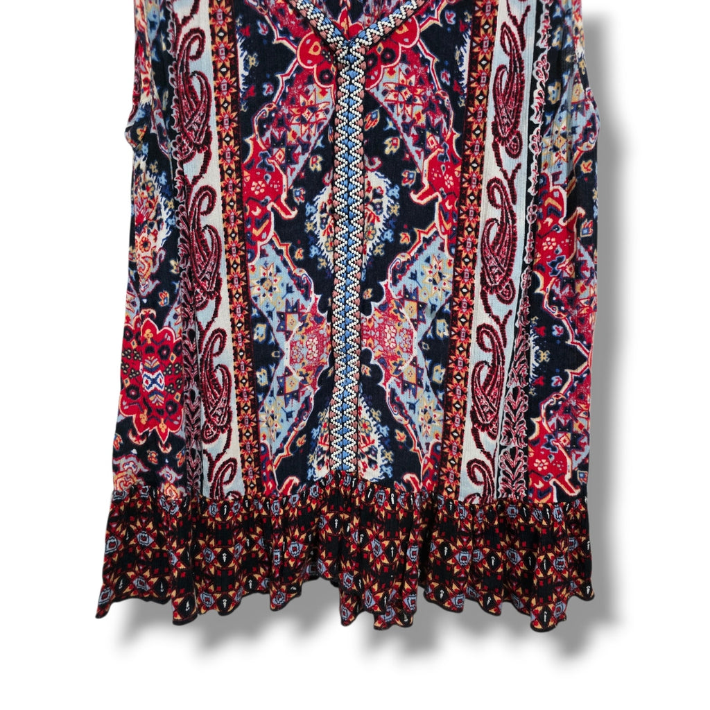 Bila women's Geometric Paisley Embroidered Split Neck Tank Top