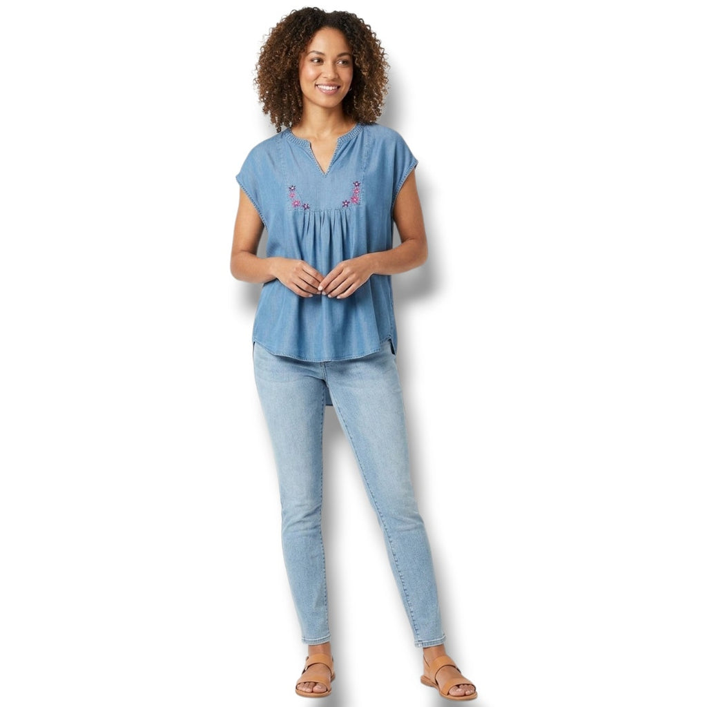 Liz Claiborne Women’s Chambray Blue Embroidered Sleeveless Top – 100% Lyocell XL