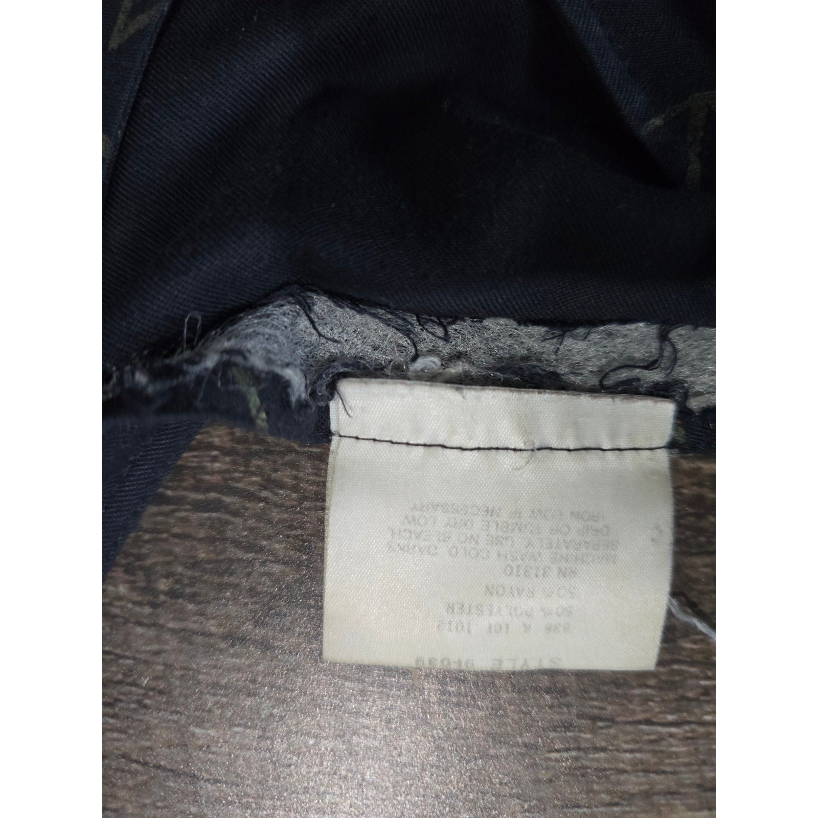 Vintage Ms. Paquette California Black & Gold Geometric V-Neck Blouse Medium