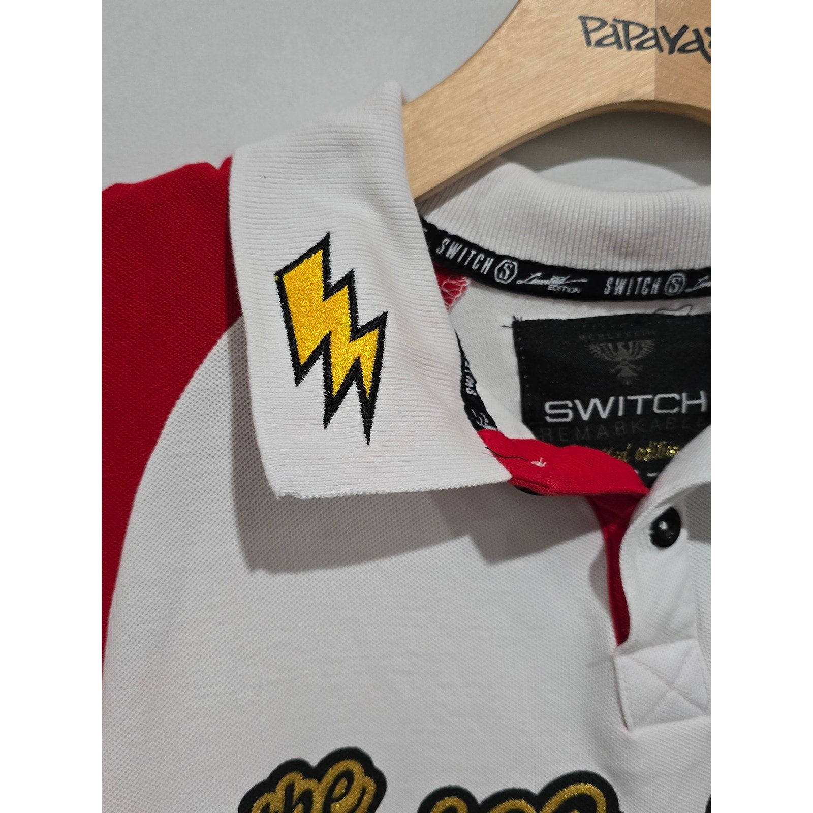 SWITCH Men’s Looney Tunes Bugs Bunny “Get The Juice” Polo Shirt – Size Small