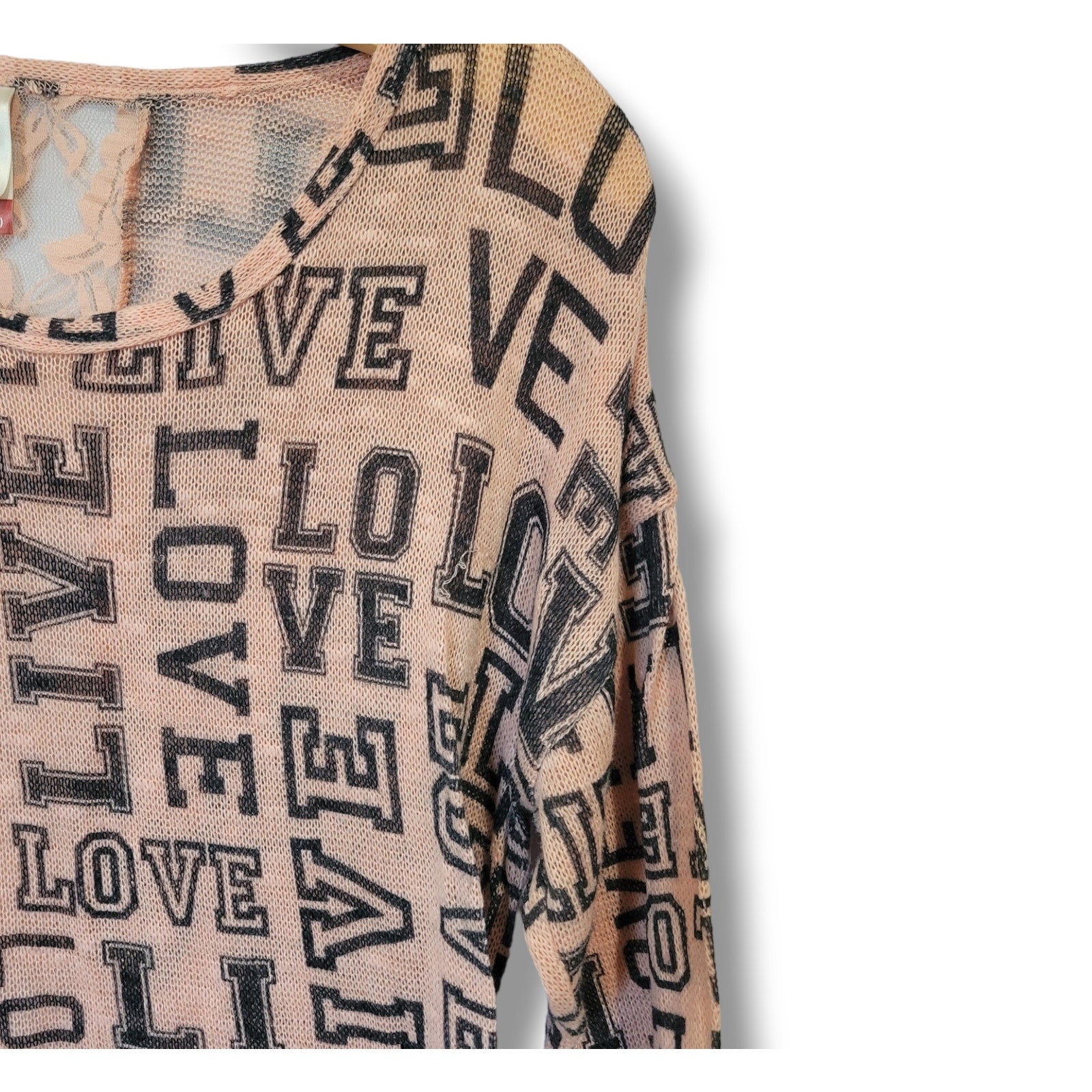 No Boundaries Juniors Pink LOVE Print Pullover Sweater – Lace Back, Size Large