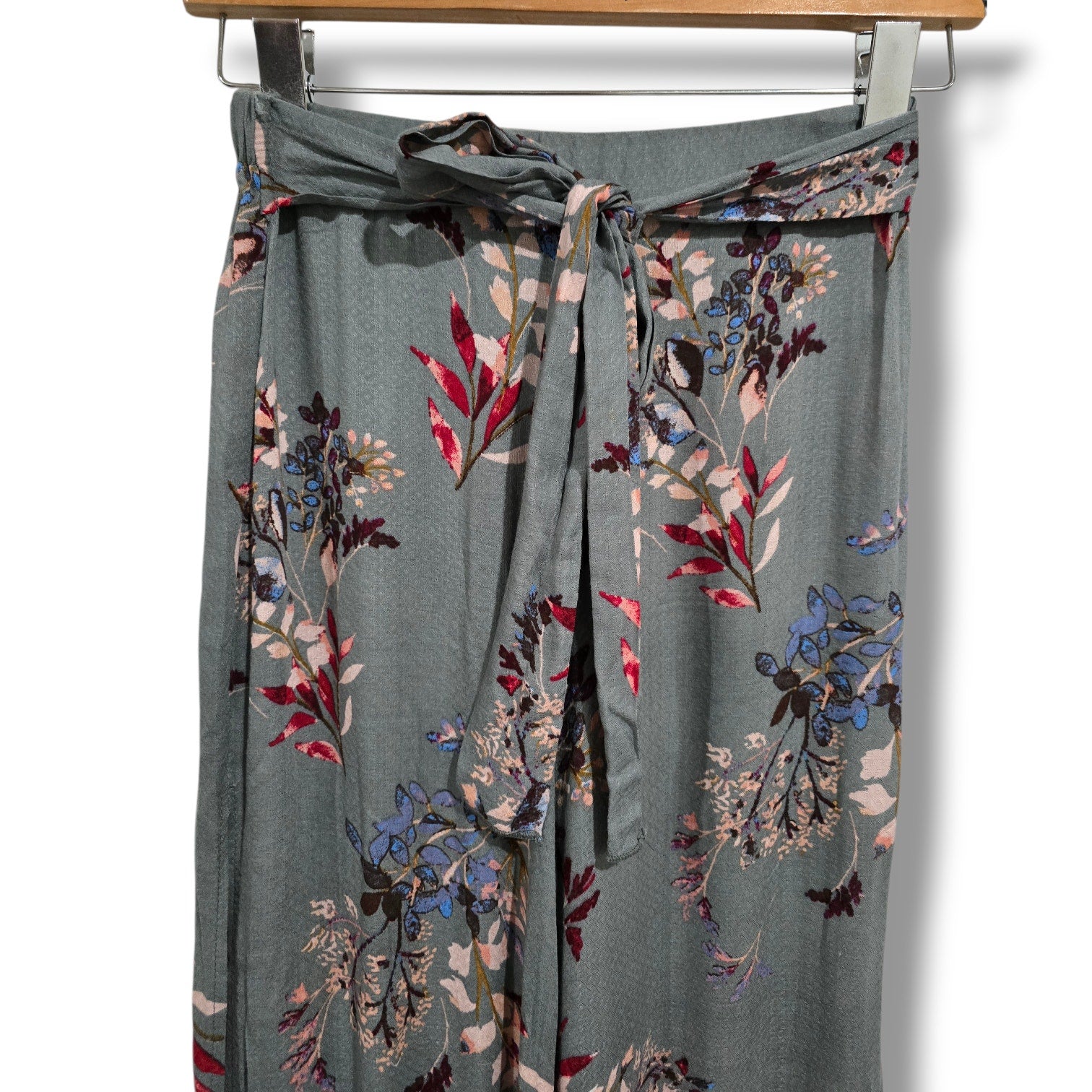 Love Couture women's multicolor floral fly-away pants - small
