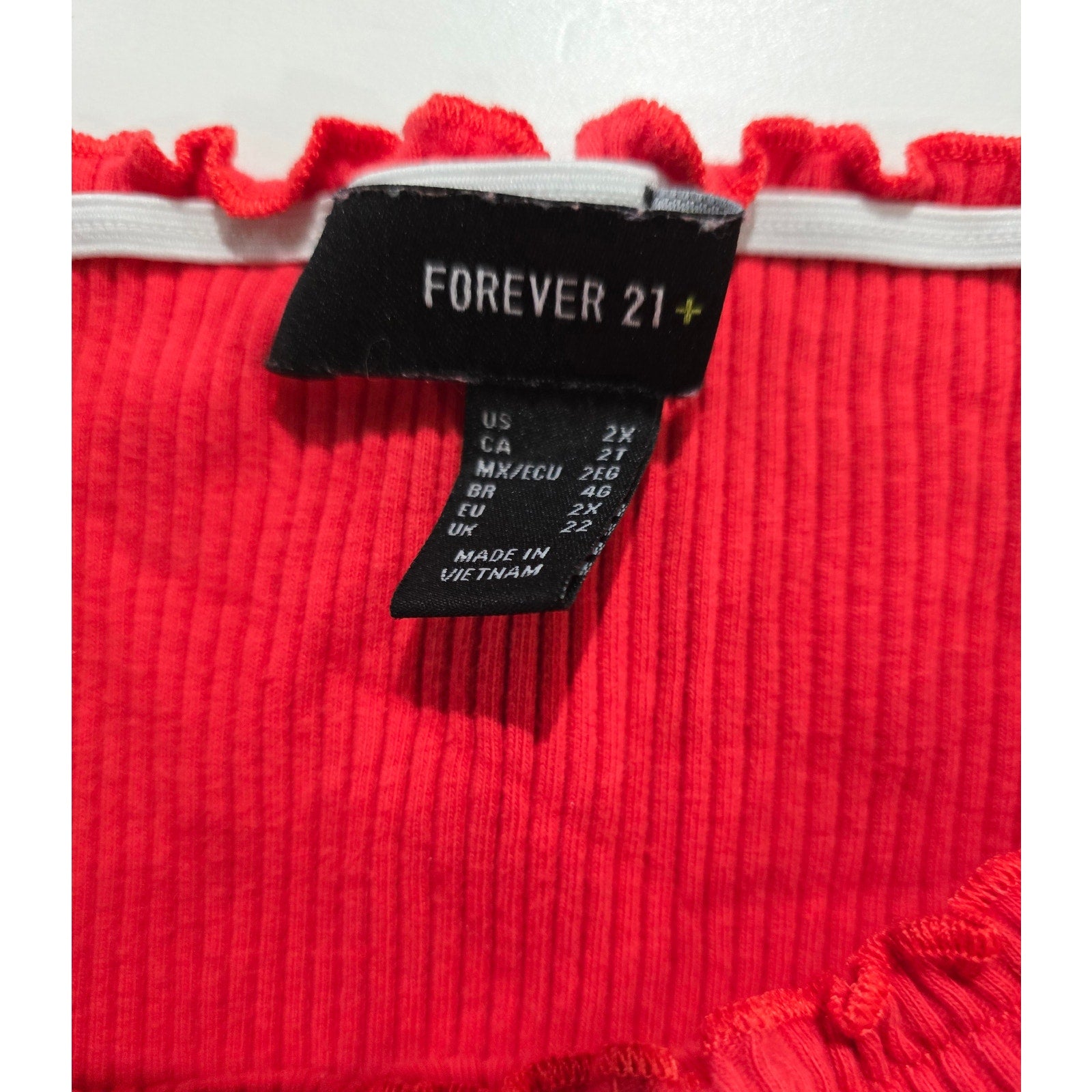 Forever 21 + women's Plus Size red Ribbed off the shoulder bodycon Cropped top