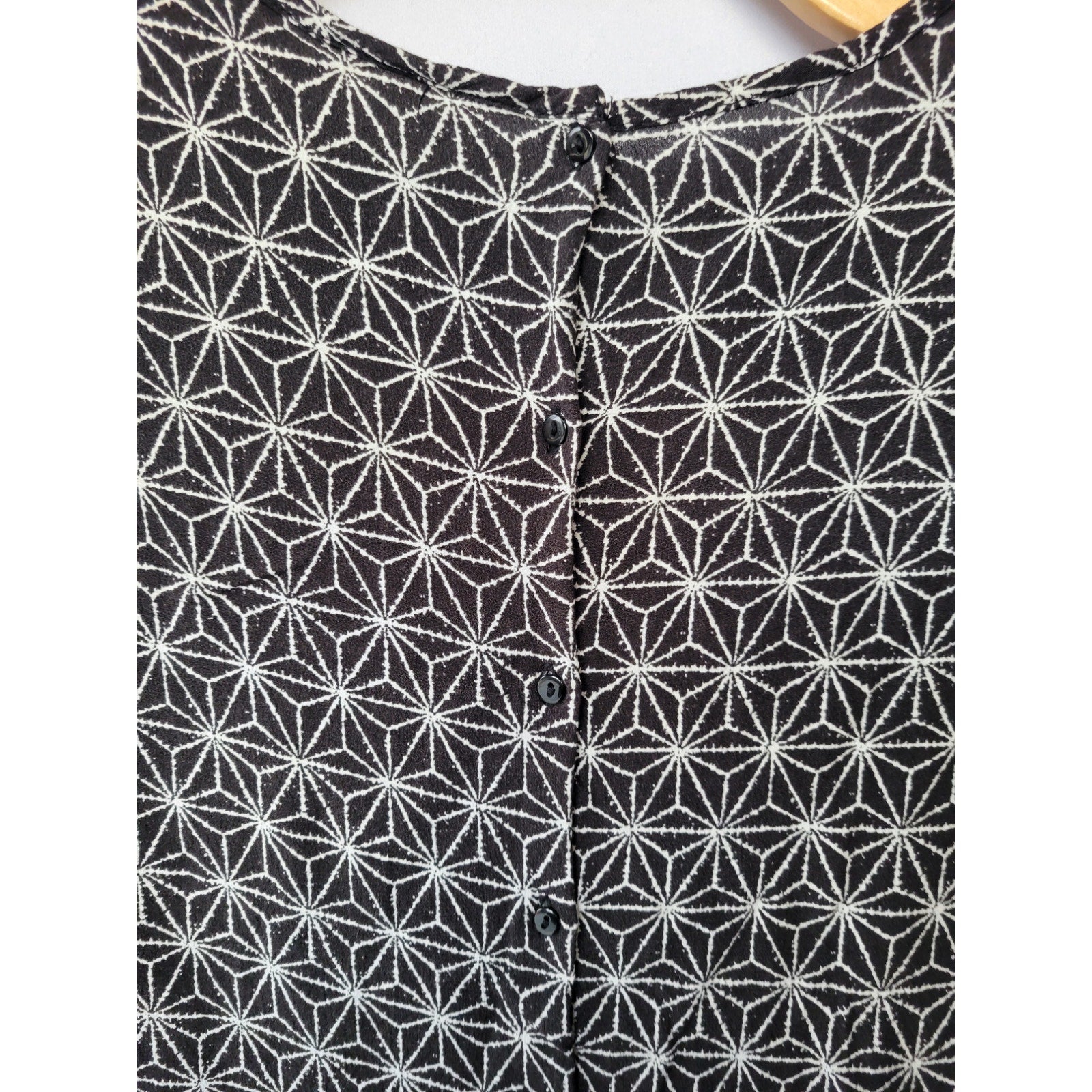 H&M Women’s Black Star Print long sleeve button back Blouse - sz 2