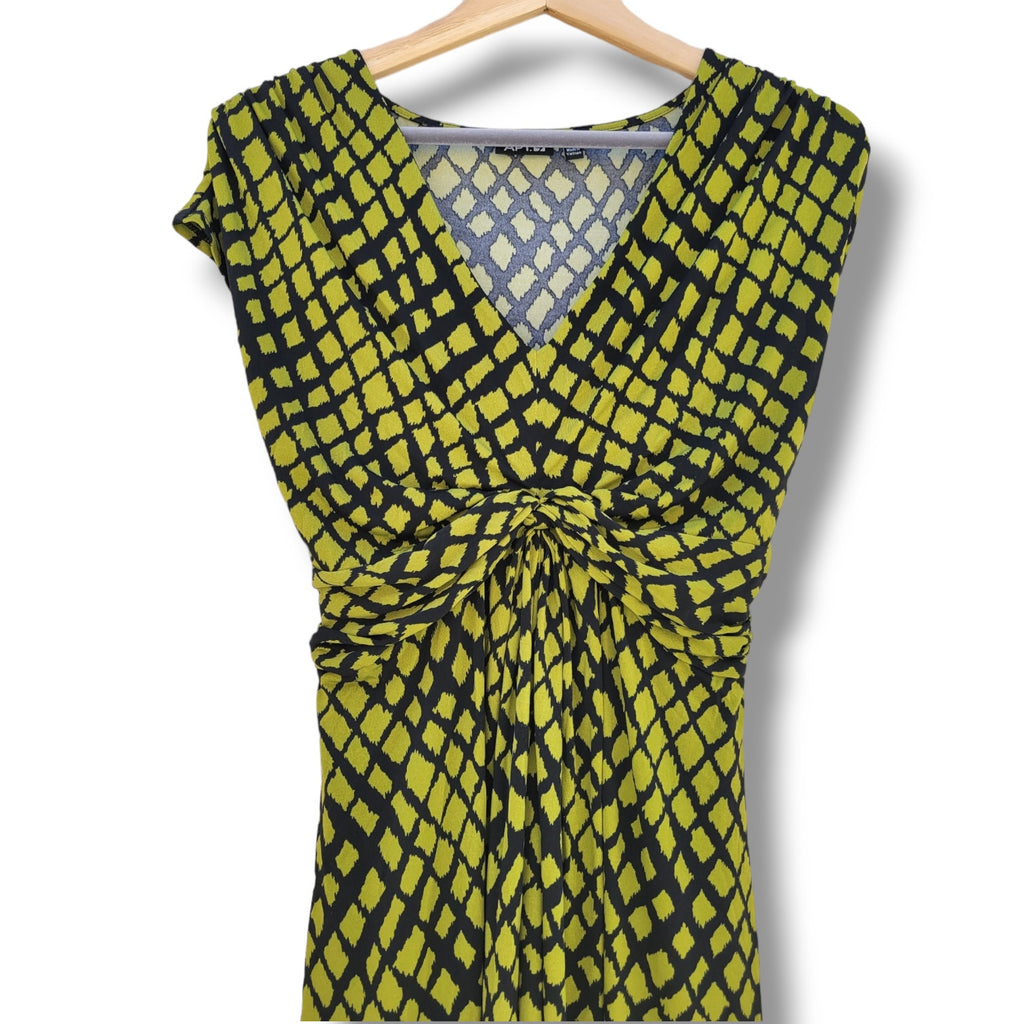 Apt. 9 Women’s Green Black Knot Front Stretch Dress - Medium